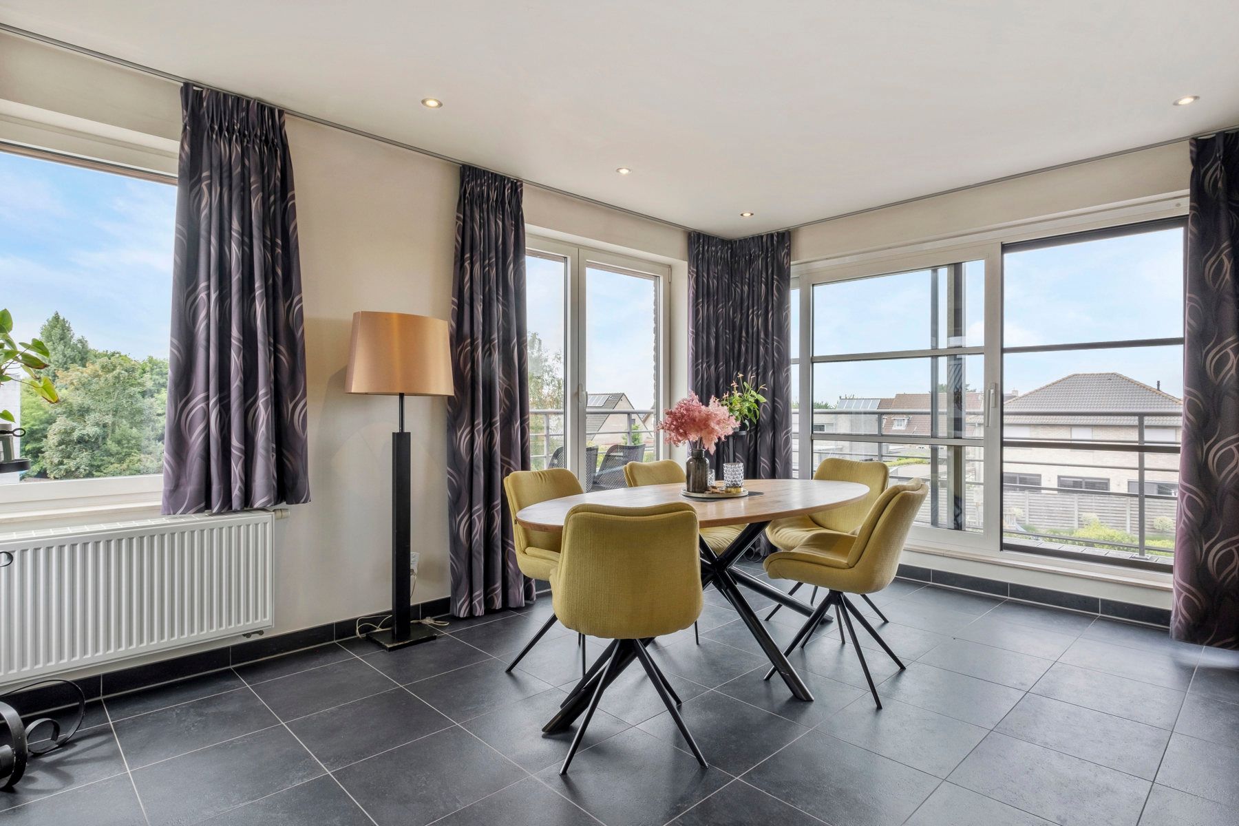 Ruim appartement te Aartrijke foto 7