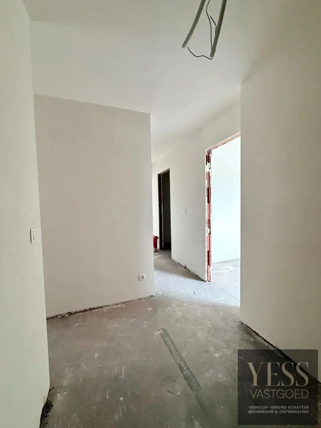 Ruime duplex appartement met 3 slaapkamers en 2 parkings foto 6