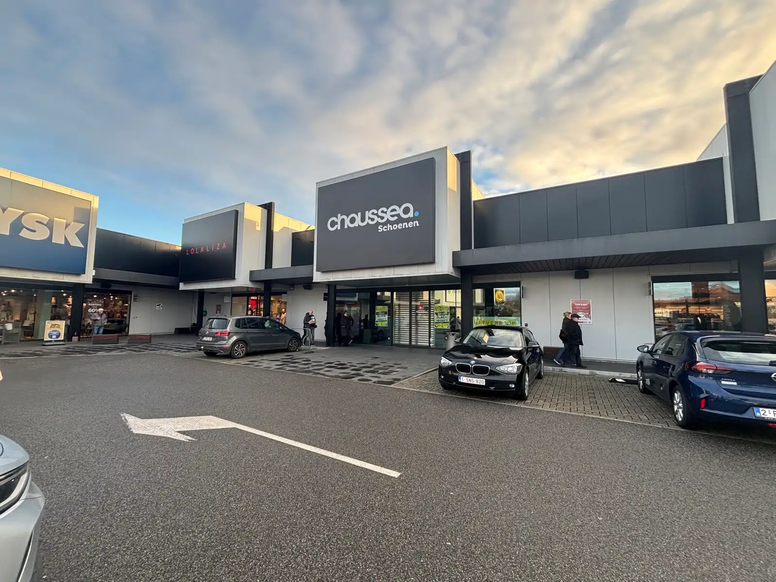 Commerciële ruimte te huur foto 2