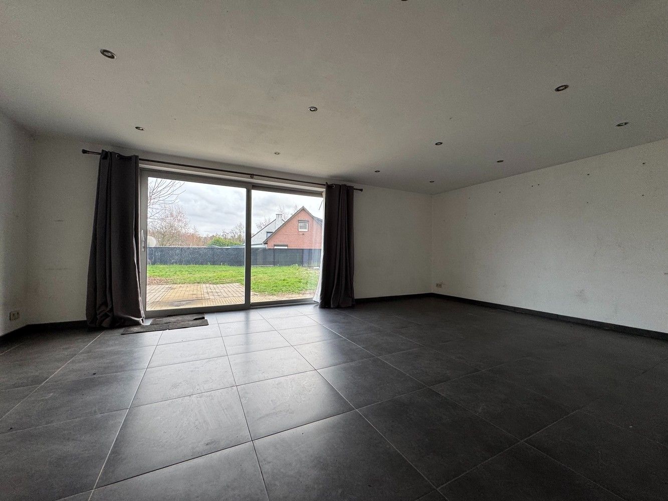 Te renoveren woning op een mooi perceel van 9a78ca foto 7