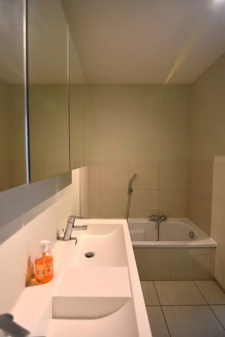 Lichtrijk en ruim 3-slpk appartement in Rumbeke foto 15