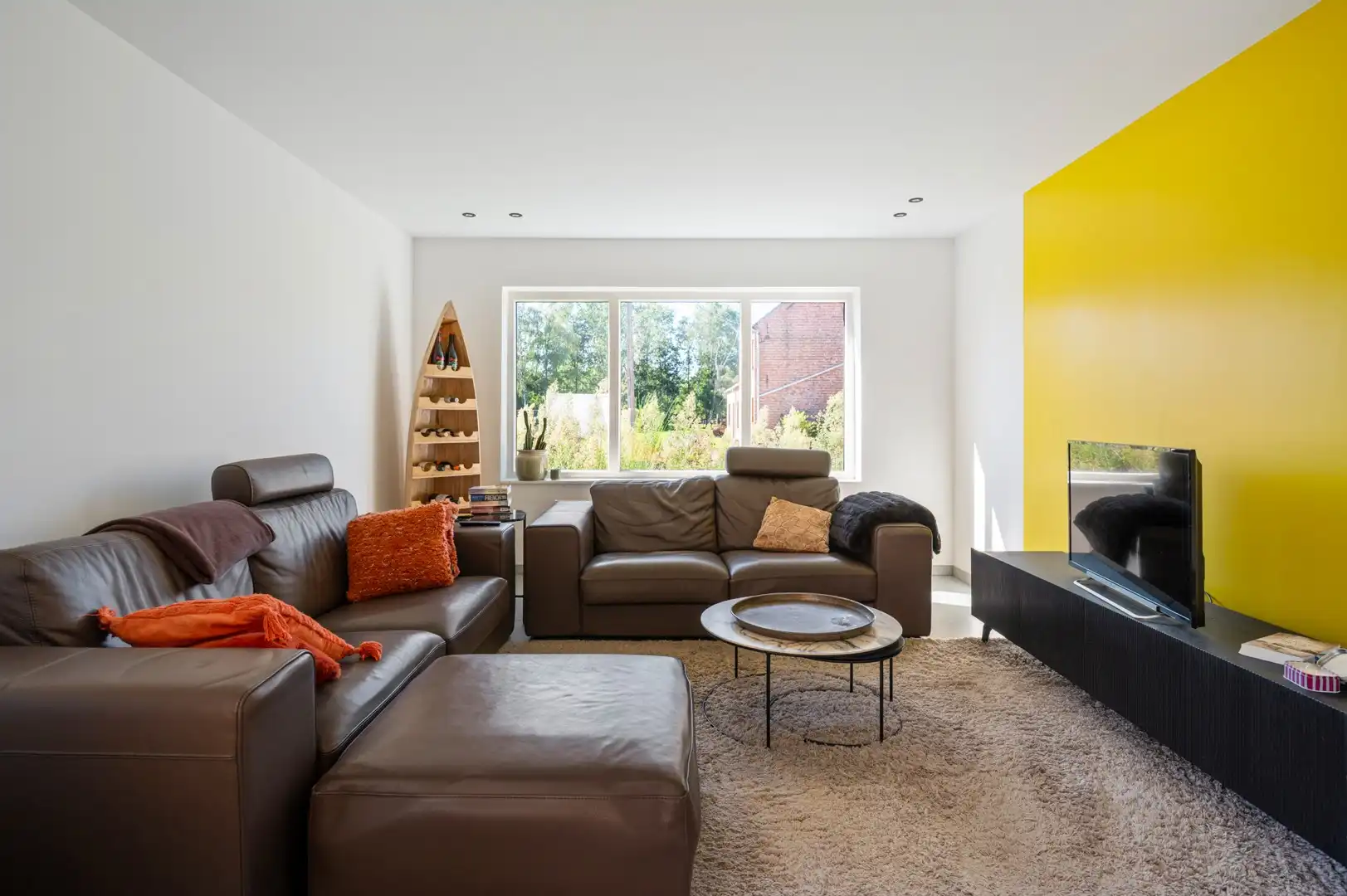 Vrijstaande woning op een ruim perceel van 3.330 m² met prachtig groen uitzicht en tal van mogelijkheden foto 5