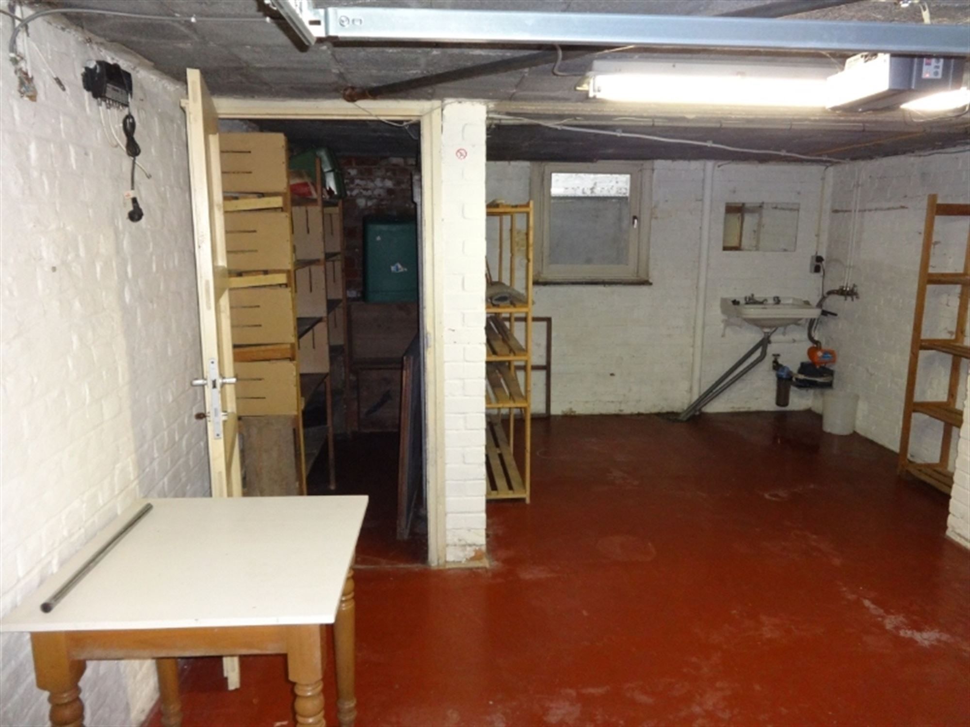 Woonhuis met terras en garage foto 17