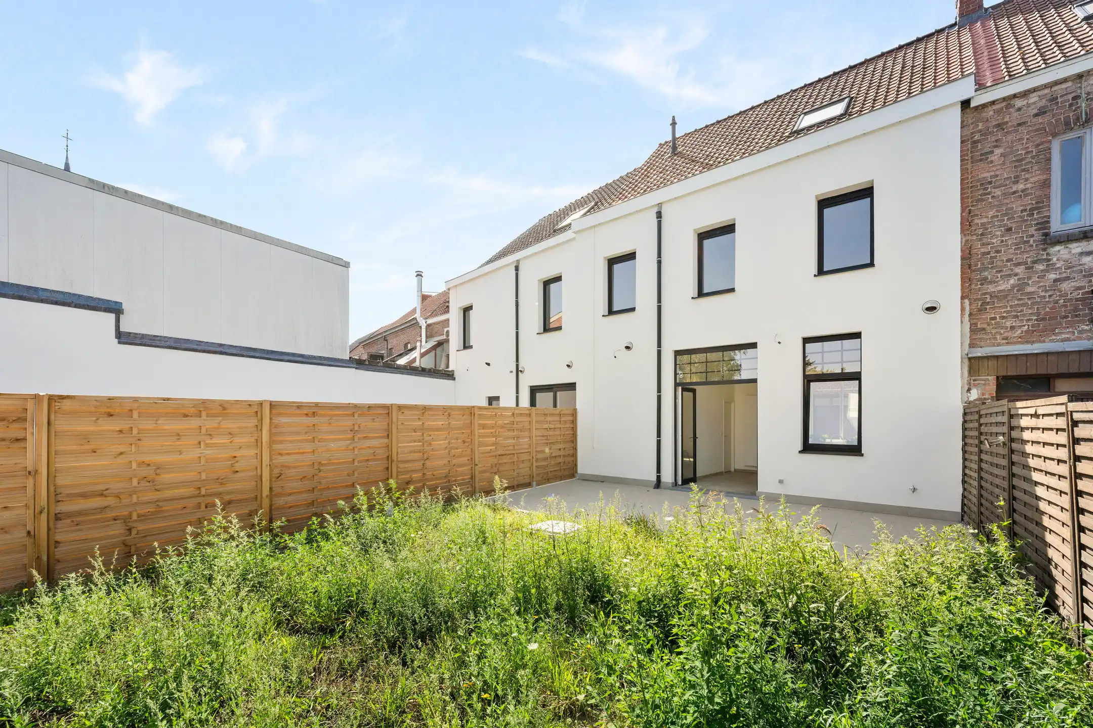 Instapklare topper met 5 slaapkamers en tuin in Moen foto 17