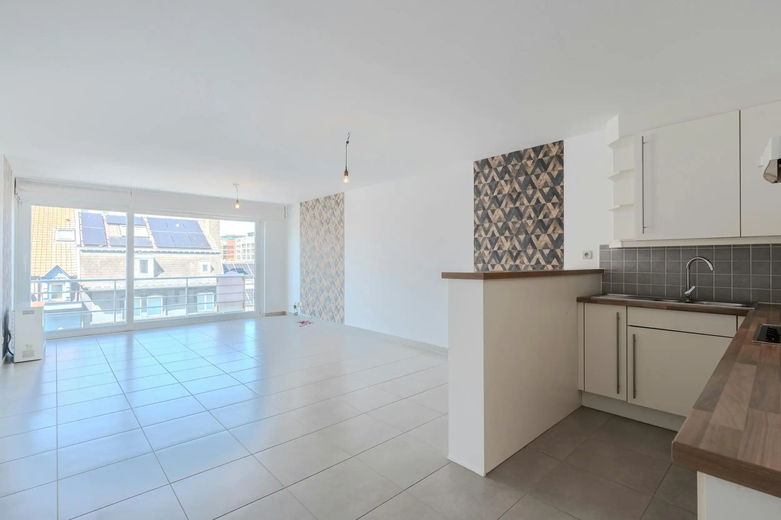 Prachtig 2-slaapkamer appartement met terras te Oostende foto 2