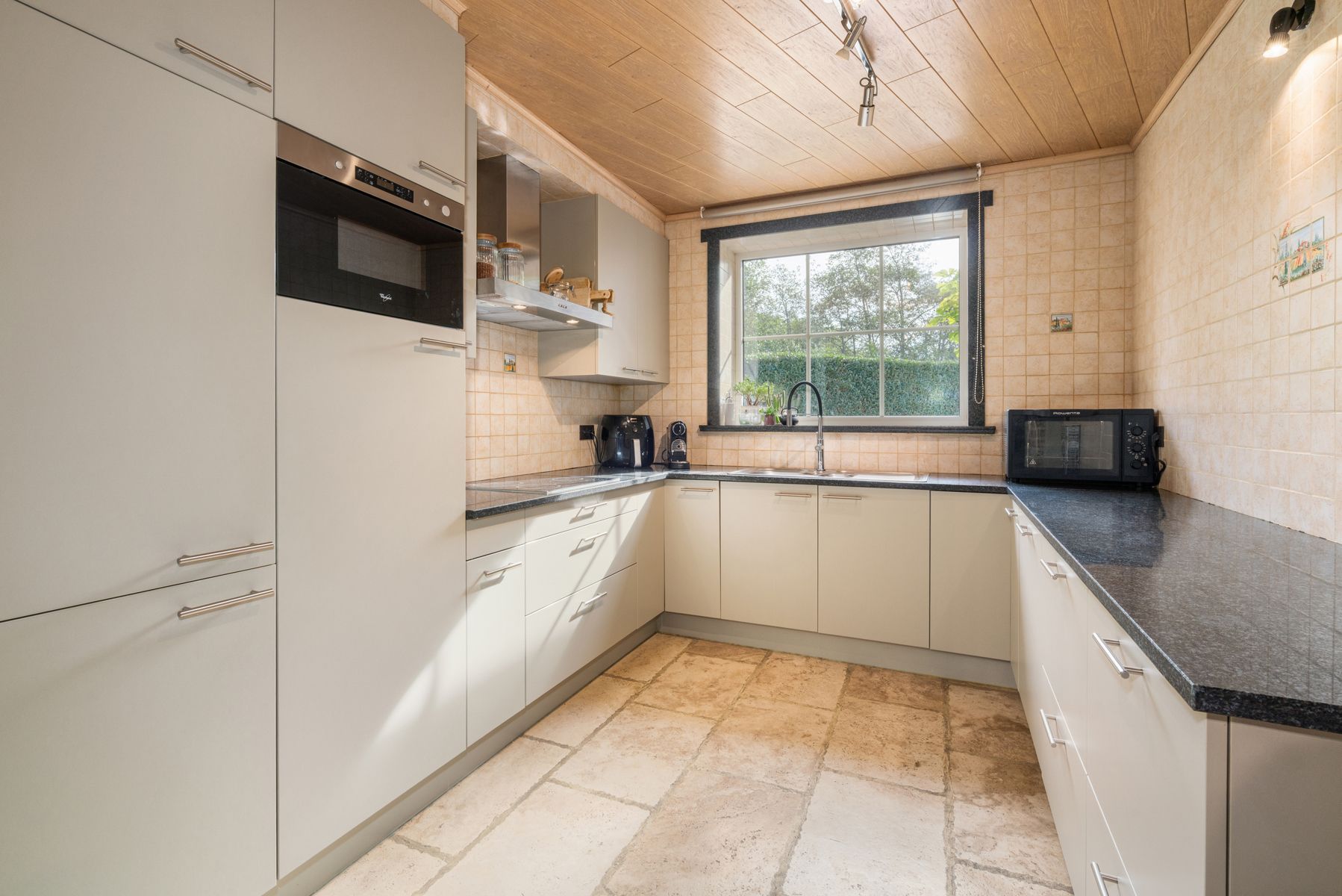 Rustig gelegen bungalow in Oordegem foto 6