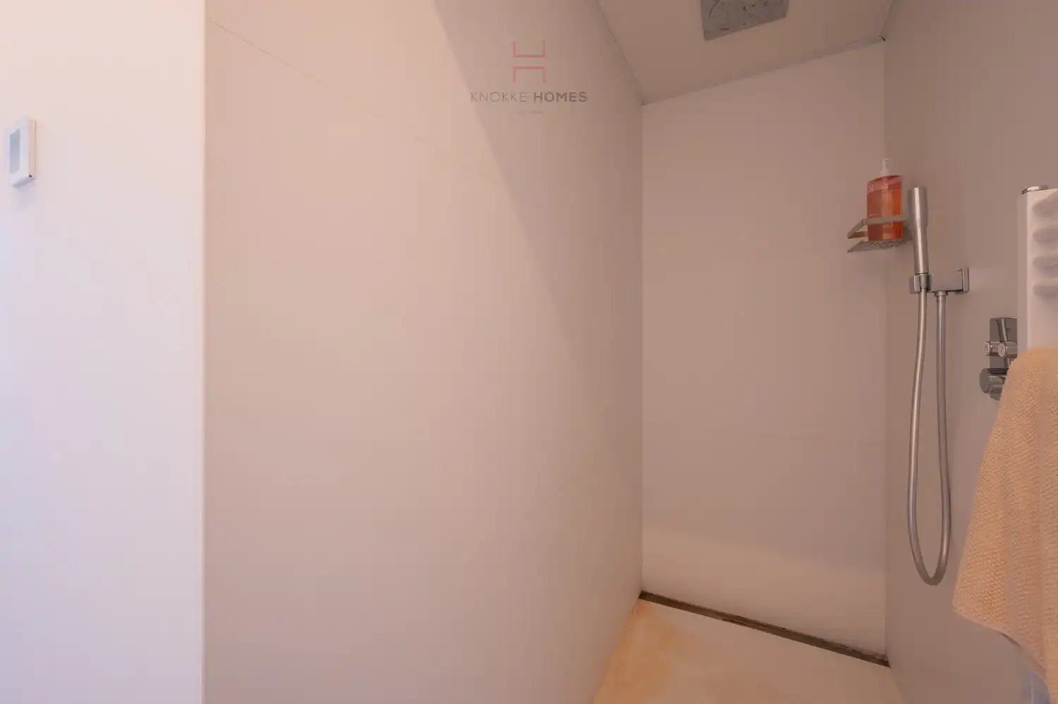 Ruim recent gerenoveerd appartement op de Zeedijk-Albertstrand foto 12