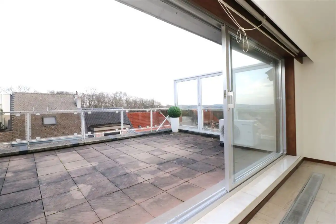 Prachtig en centraal gelegen studio in verzorgde residentie, met autostaanplaats foto 7