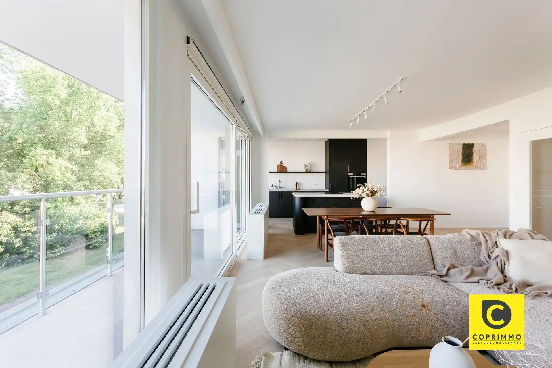 Prachtig 3 slaapkamer appartement foto 2