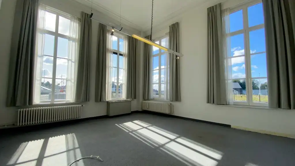 Kantoren te huur in voormalige directeurswoning in Gent foto 8