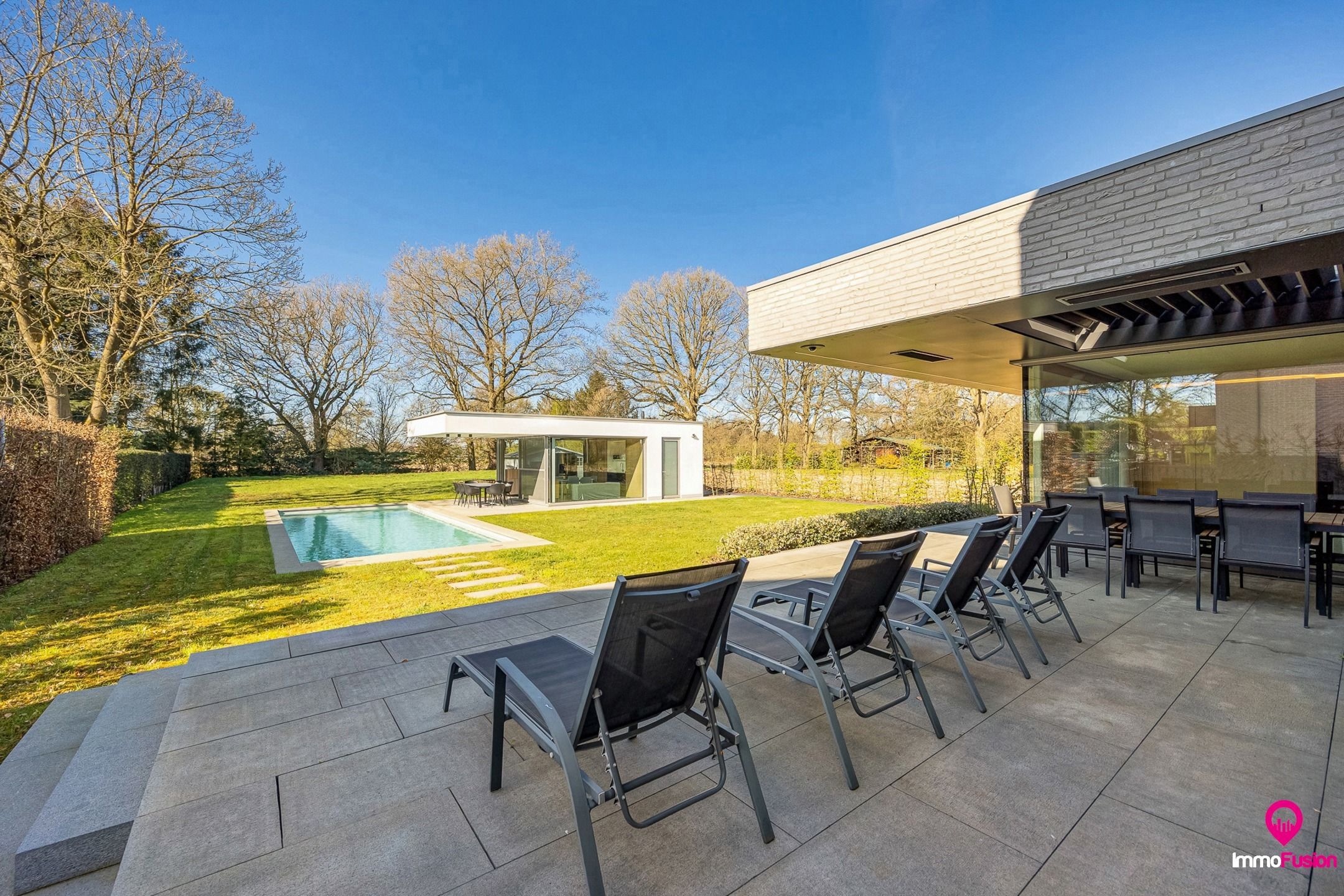 Luxe villa met poolhouse en hoogwaardige materialen! foto 48