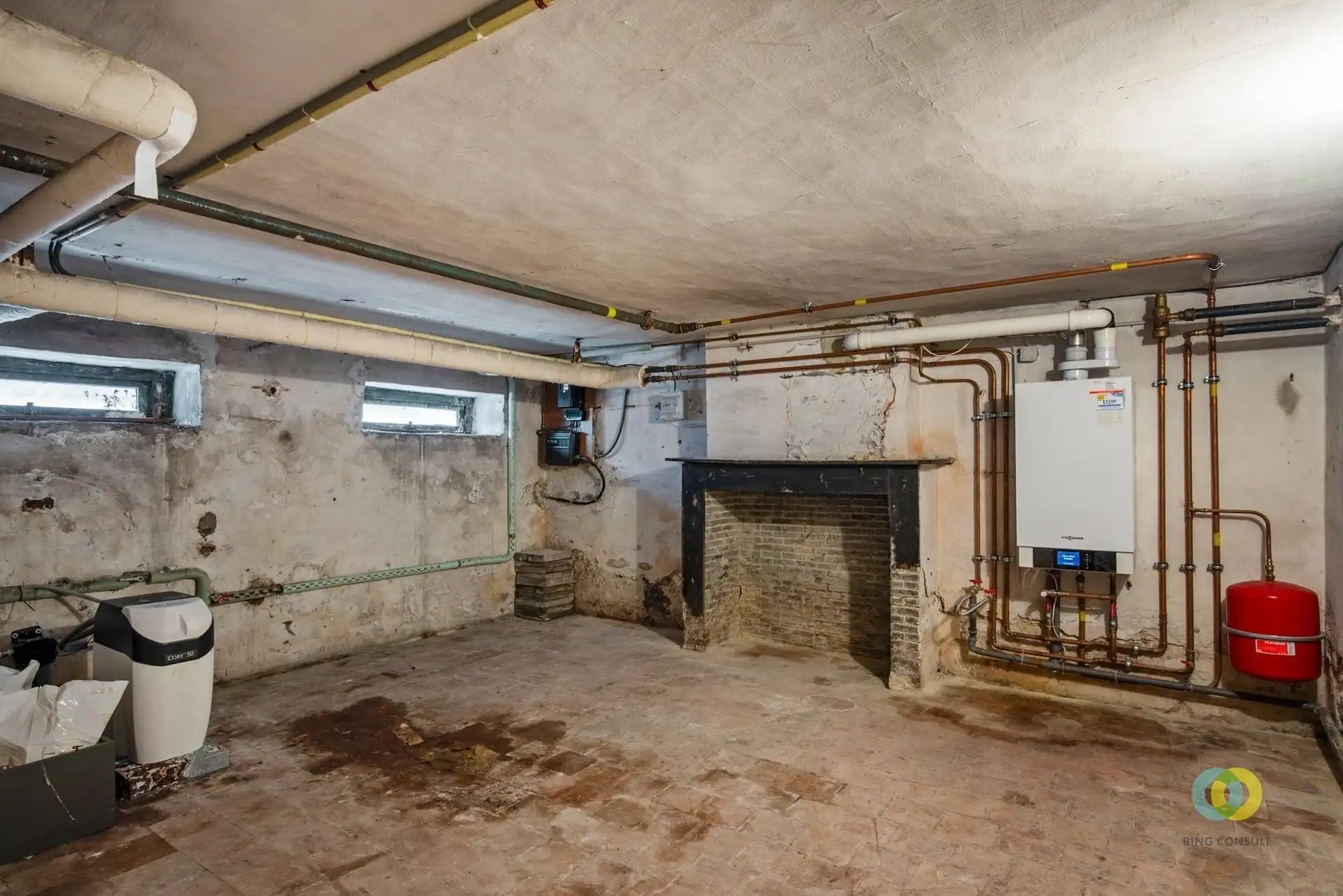 Charmante stadswoning met uitzonderlijk potentieel en diepe tuin foto 16