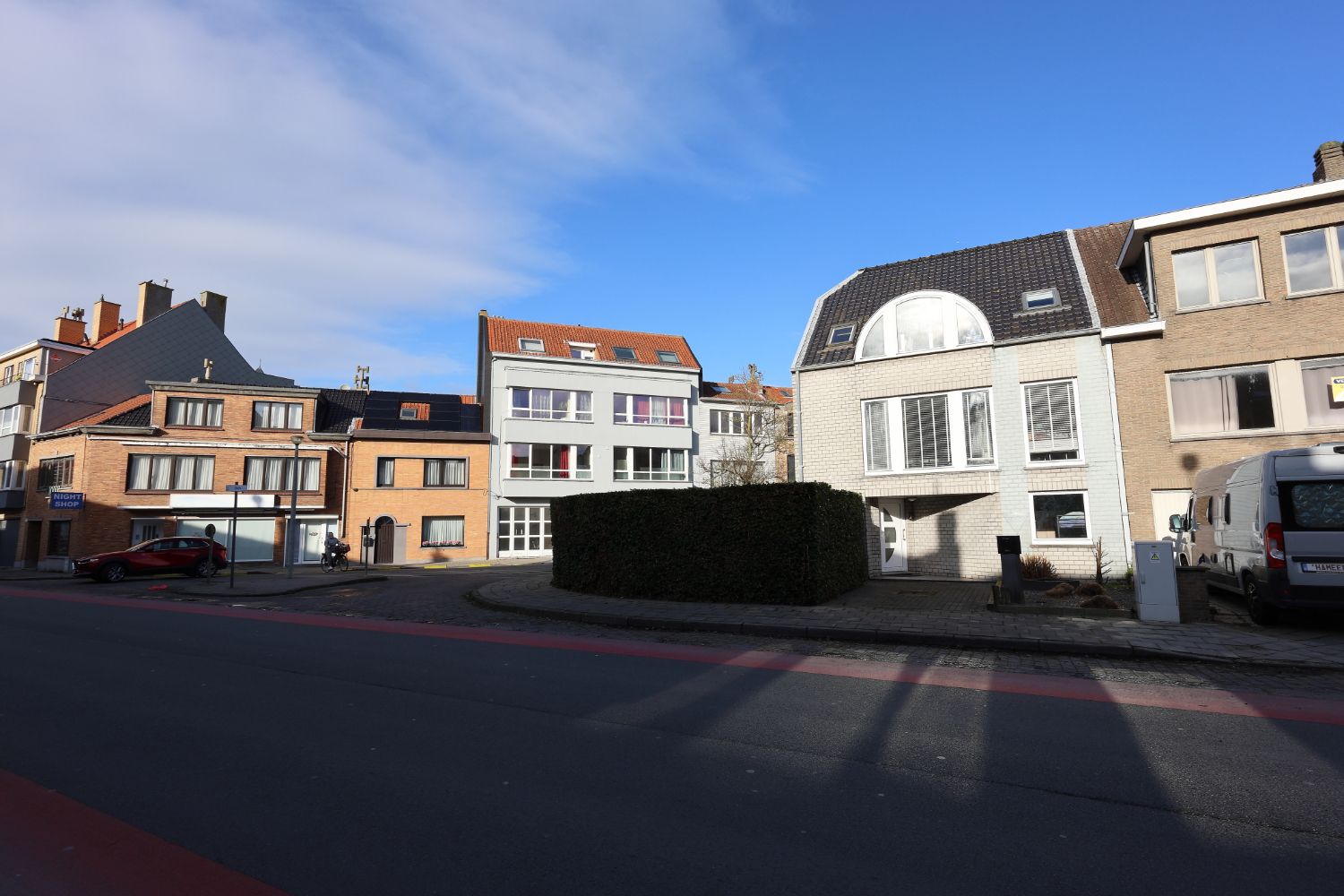 Woning op uitstekende locatie! foto 21
