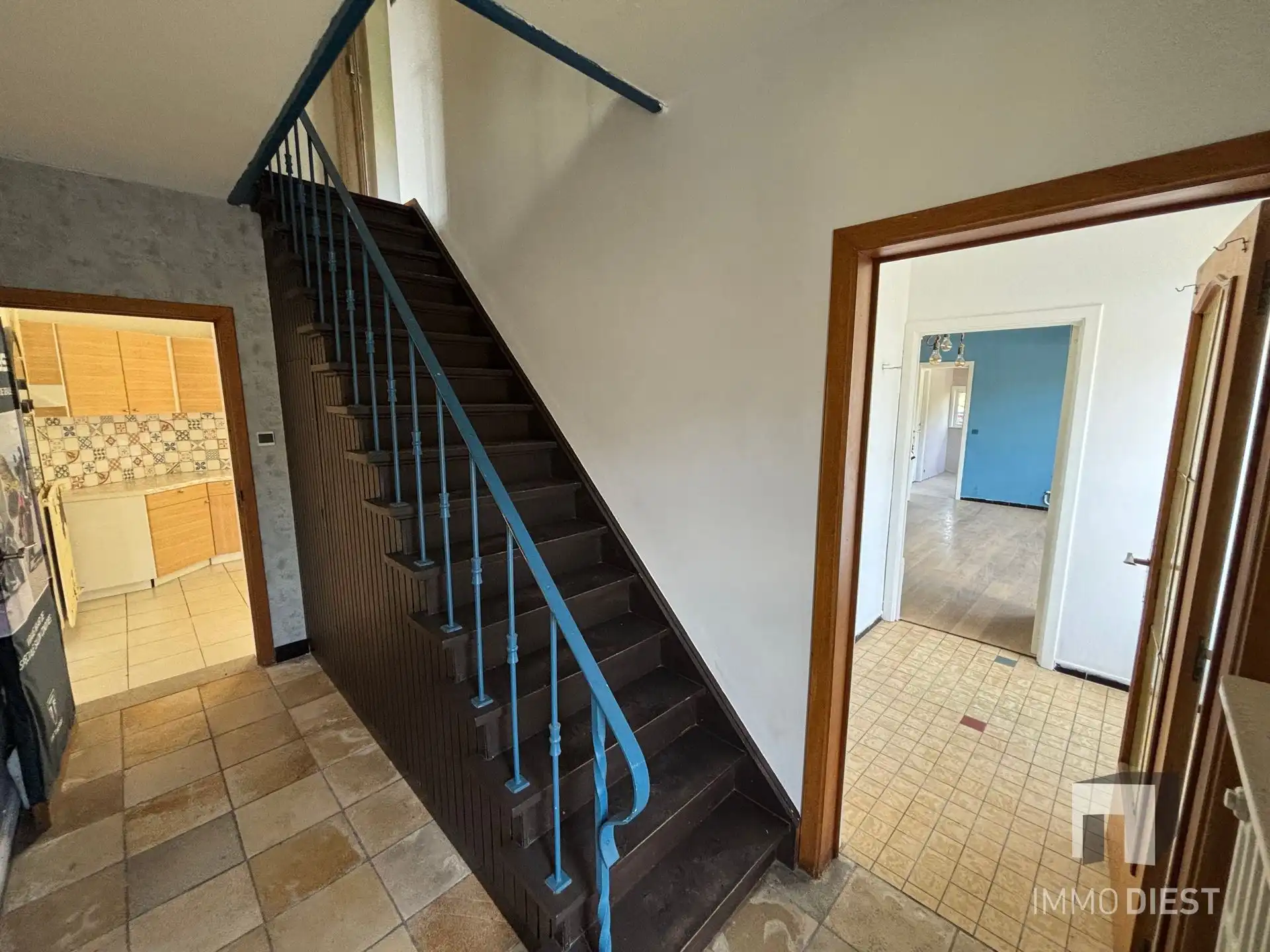 Ruime betaalbare woning met veranda en bijgebouw foto 31