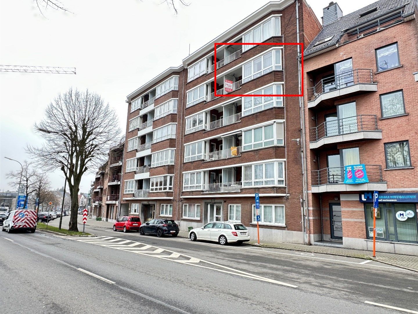 Ruim appartement met 2 slaapkamers in het centrum van Tongeren-Borgloon foto {{pictureIndex}}