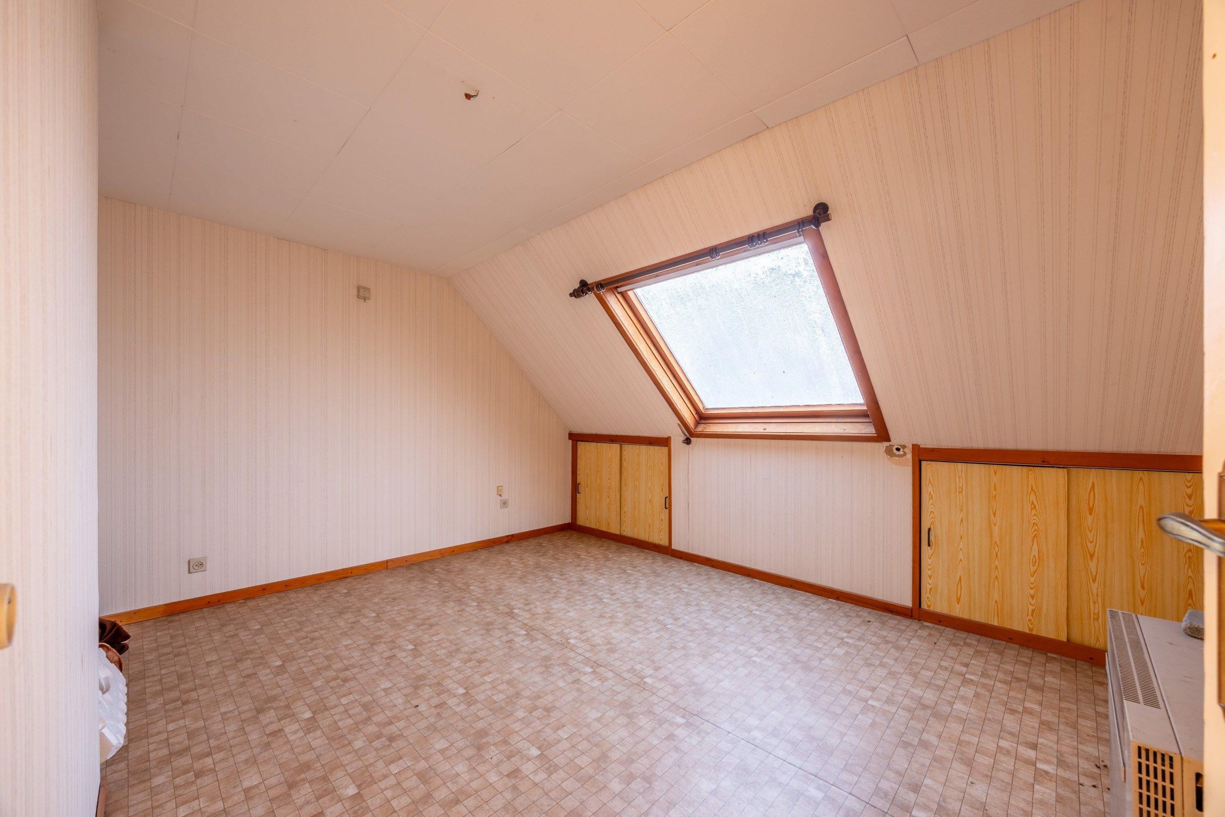 Gezinswoning met uitweg en garage foto 23