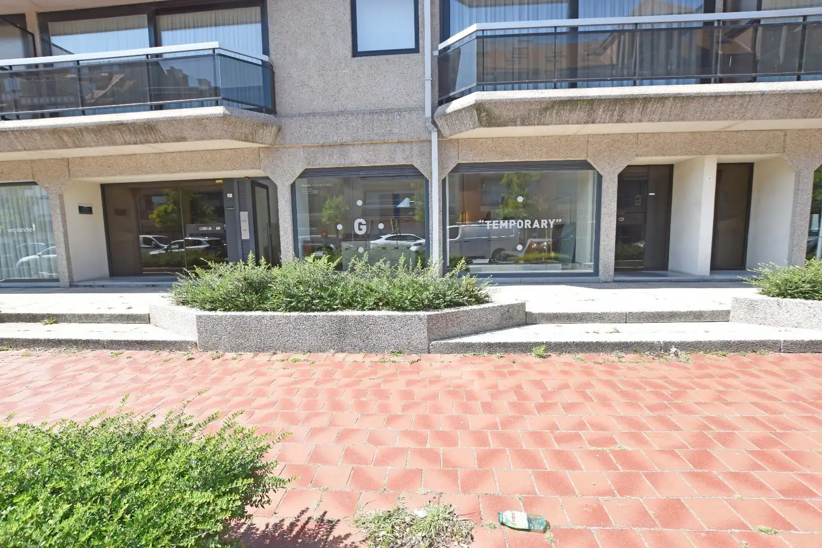 Mooi gerenoveerd, goed gelegen handelspand in de Van Bunnenlaan  foto 6