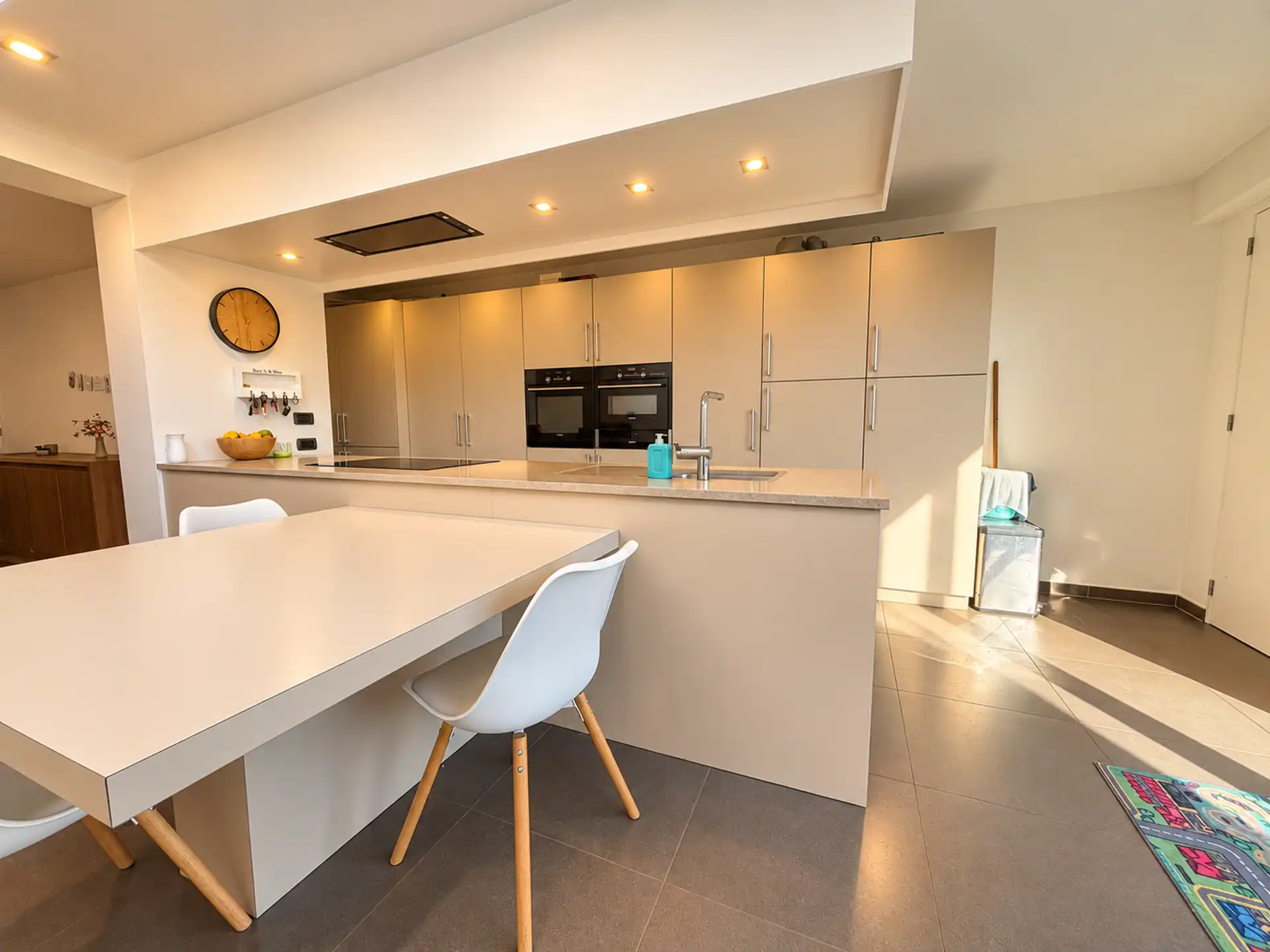 INSTAPKLARE WONING MET 4 SLAAPKAMERS EN TUIN TE SINT-KRUIS! foto 27