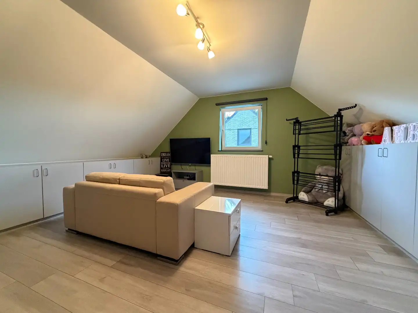 Instapklare gezinswoning op toplocatie in As foto 14