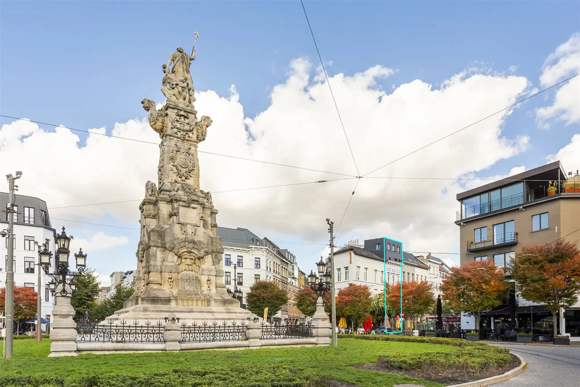 Opbrengsteigendom aan de Marnixplaats. foto 2