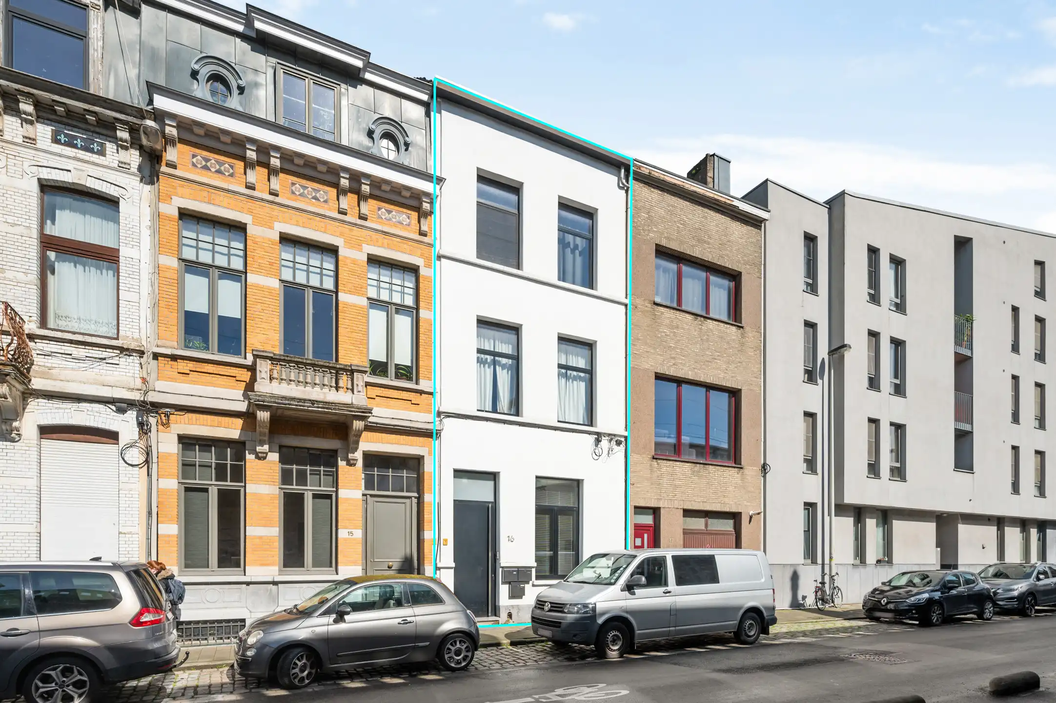 Ideaal starters- of investeringsappartement in Zurenborg foto {{pictureIndex}}