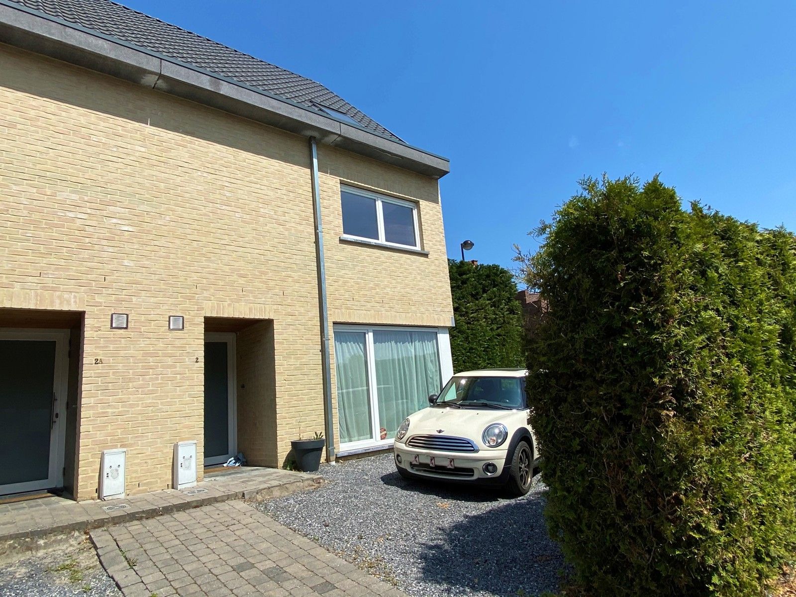 Woning met 4 slaapkamers en tuin foto 2