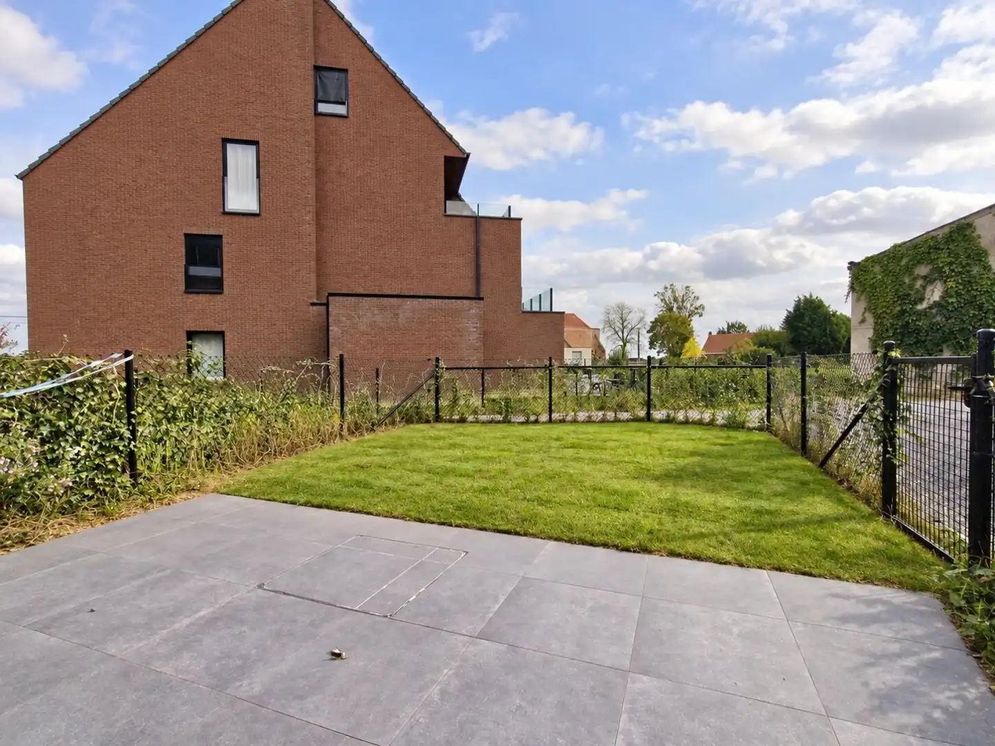 Moorslede – Lichtrijk nieuwbouwappartement met 2 slaapkamers en zonnig terras foto 8