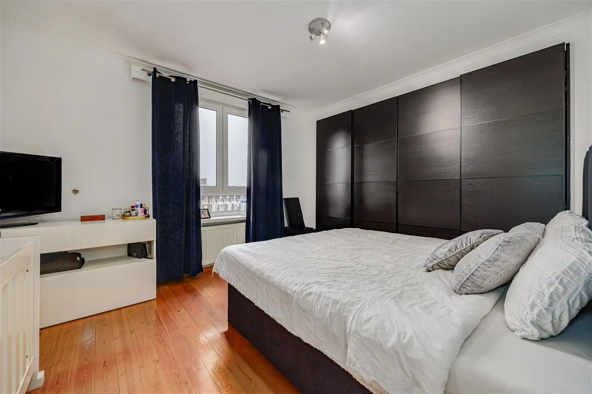 Woning met koer thans ingedeeld in 2 appt foto 6