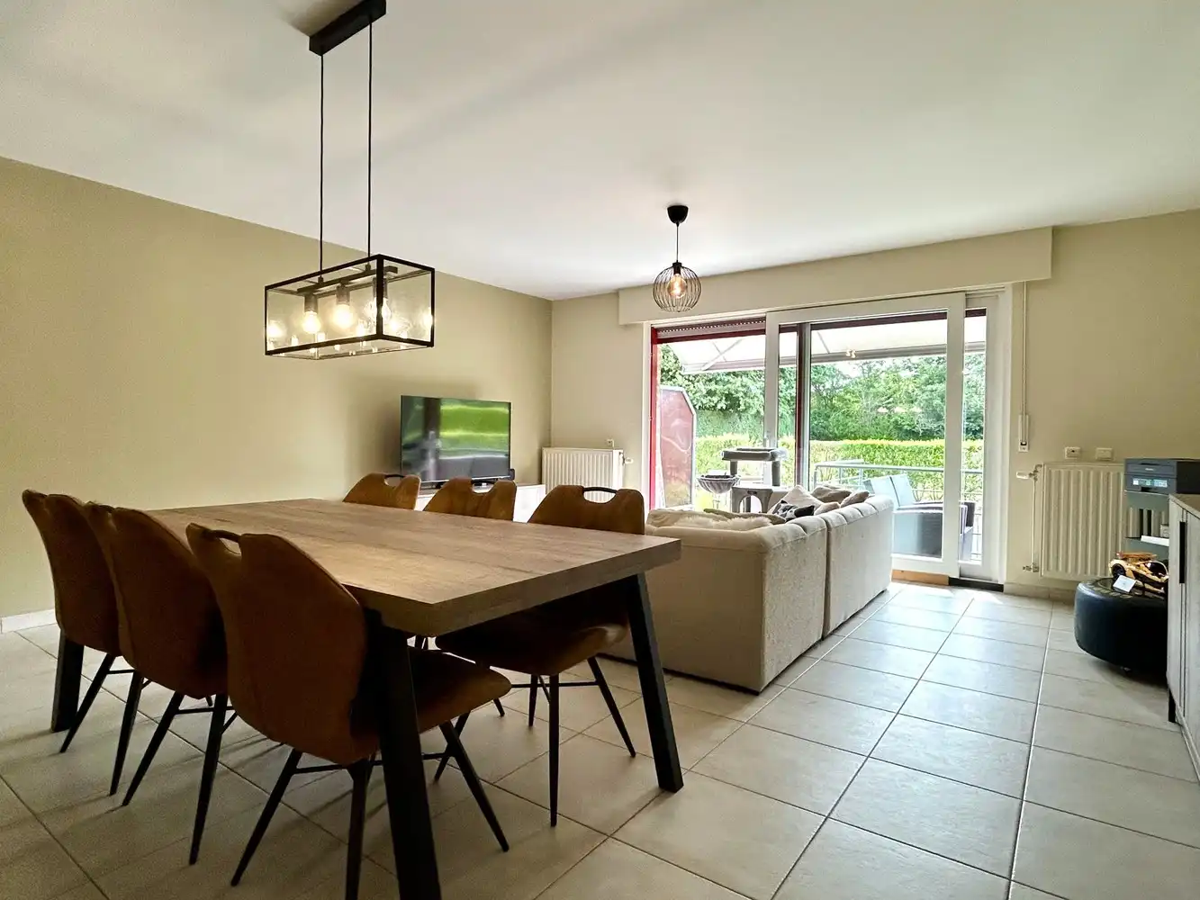 Instapklaar, gelijkvloers appartement met ruim terras en autostaanplaats foto 4