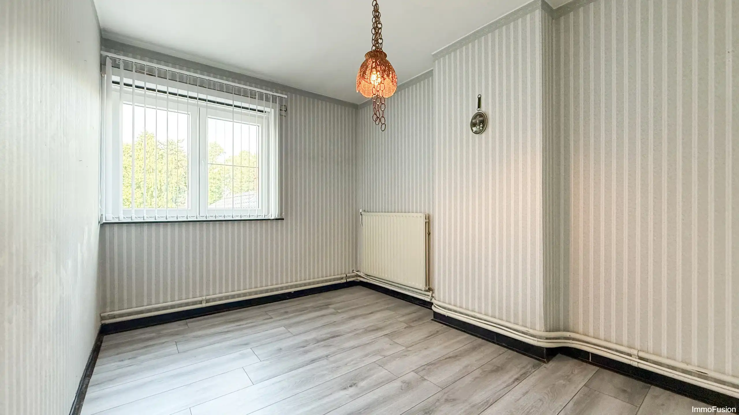 Halfopen bebouwing met 4 slpks en tuin! foto 19
