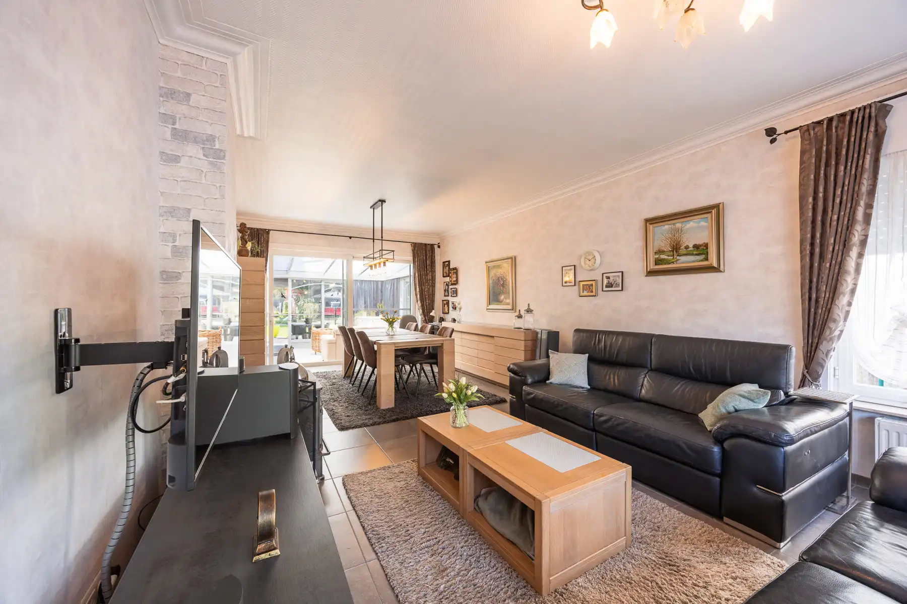 Charmante, uitmuntend onderhouden woning op een ruim perceel foto 4