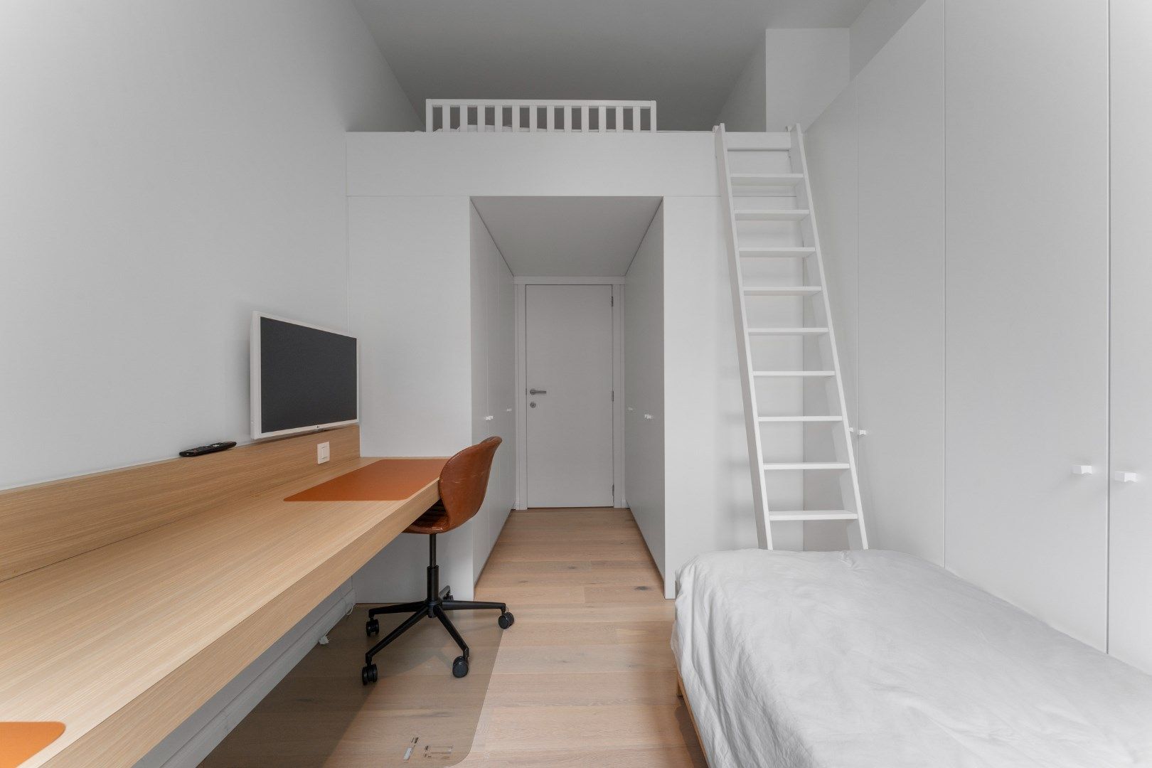 HIGH-END 2 SLPK APP OP CENTRALE LIGGING  foto 24