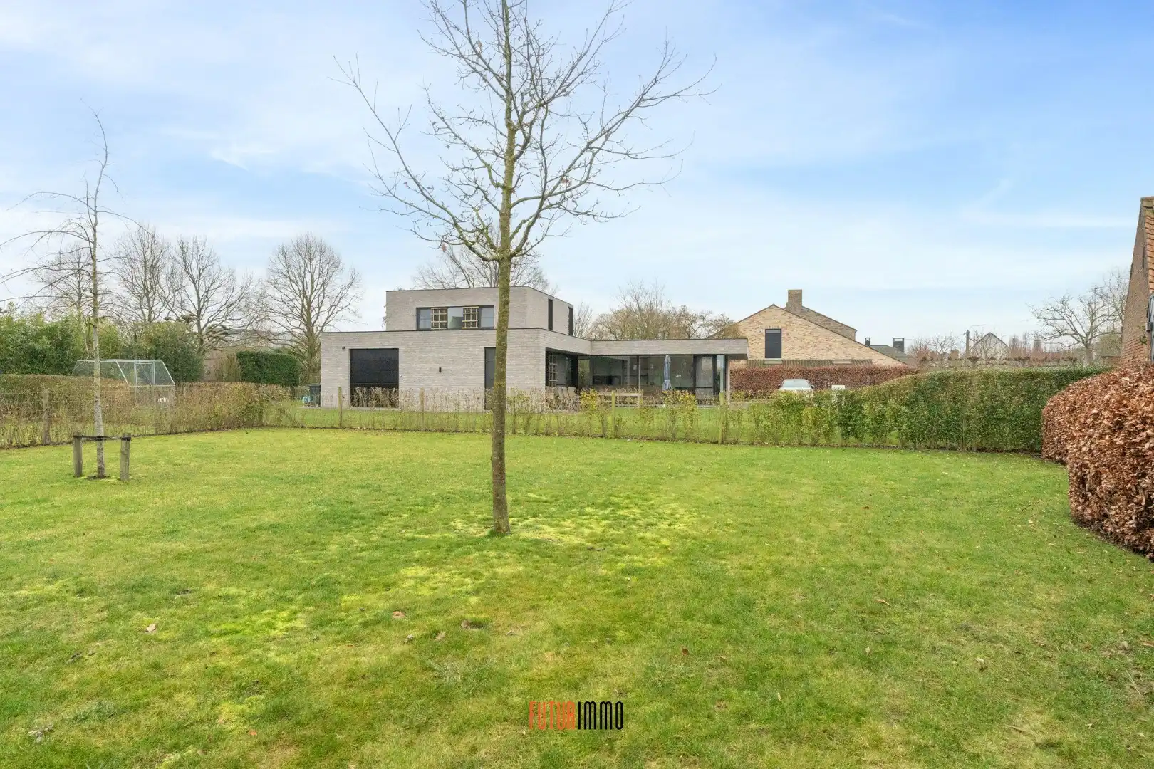 Moderne half open woning in Oekene foto 21