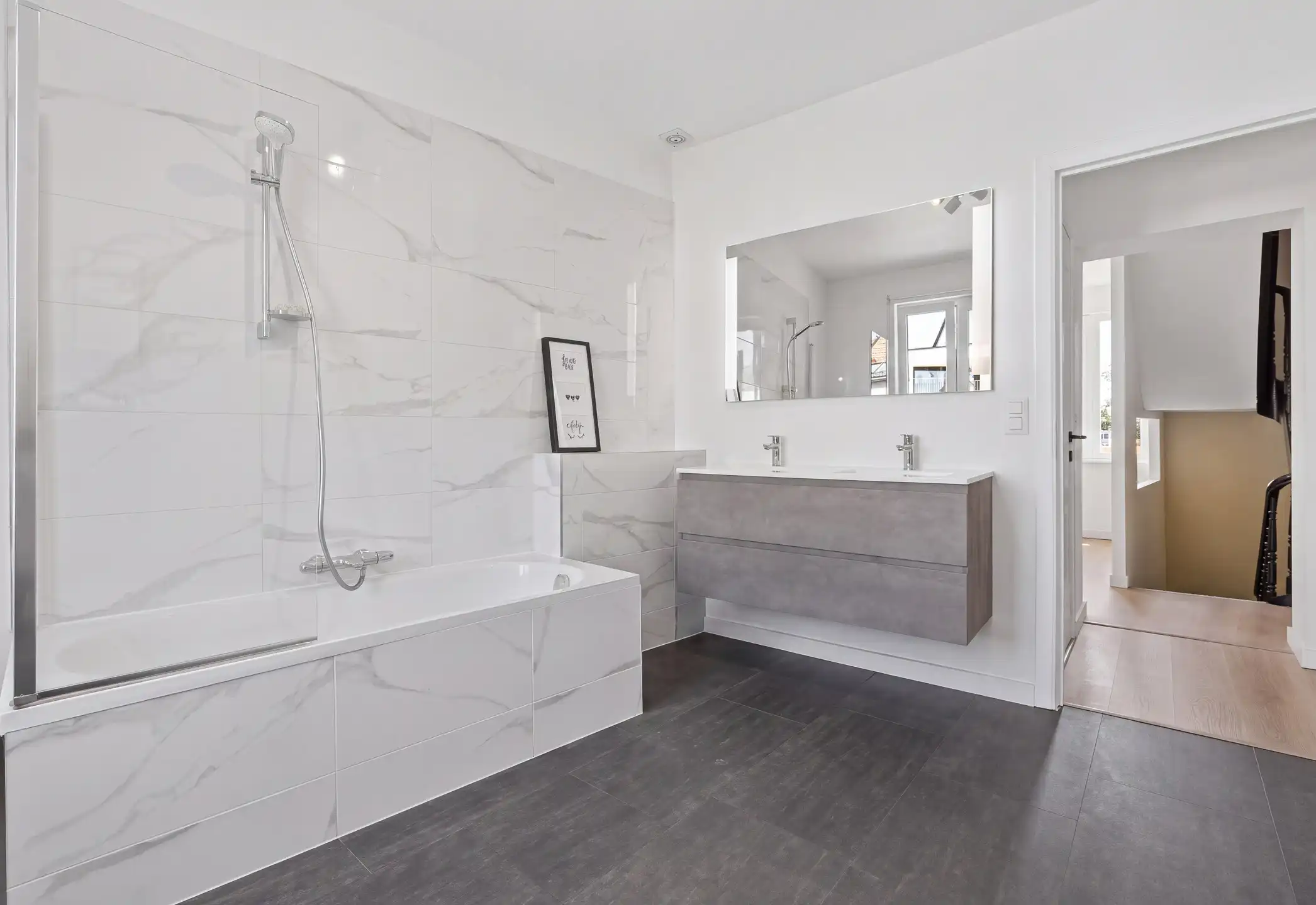 Mooi, volledig gerenoveerd huis - 4 slaapkamers foto 15