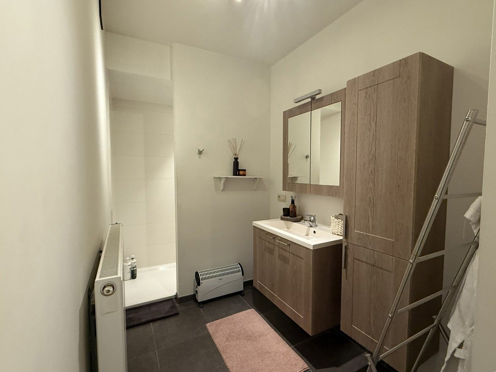 Instapklaar éénslaapkamer appartement met staanplaats in centrum Ingelmunster foto 6