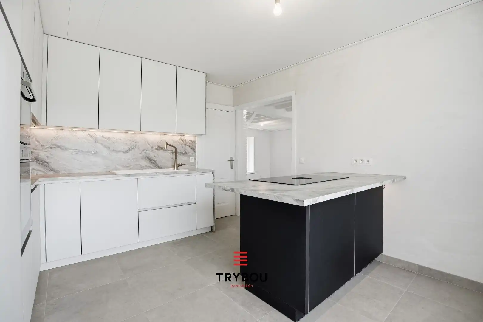 Ruime halfopen woning met 6 slaapkamers in Houthulst! foto 11