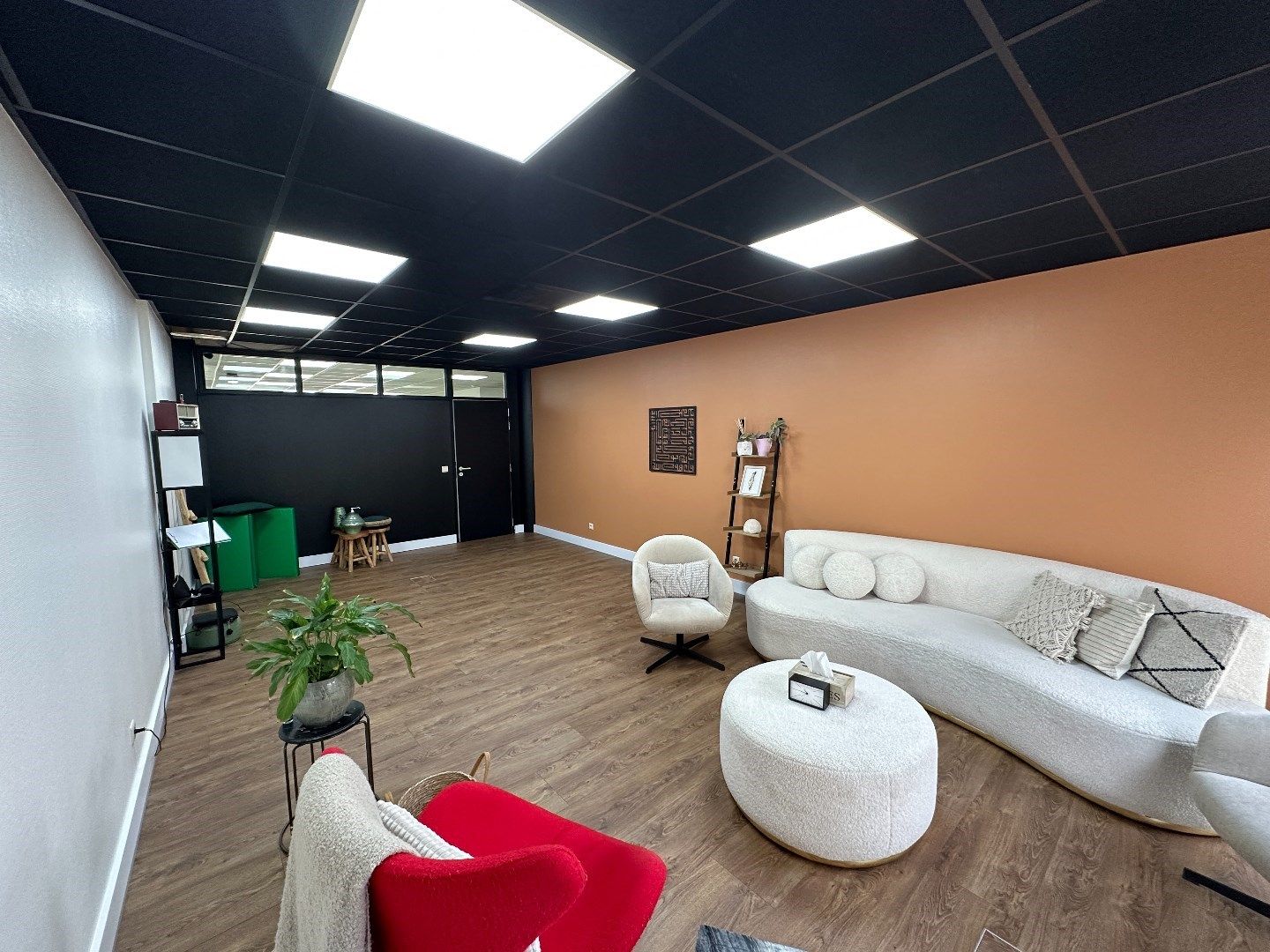 Unieke handelsruimte op toplocatie in Genk – 200m² flexibel in te richten foto 6