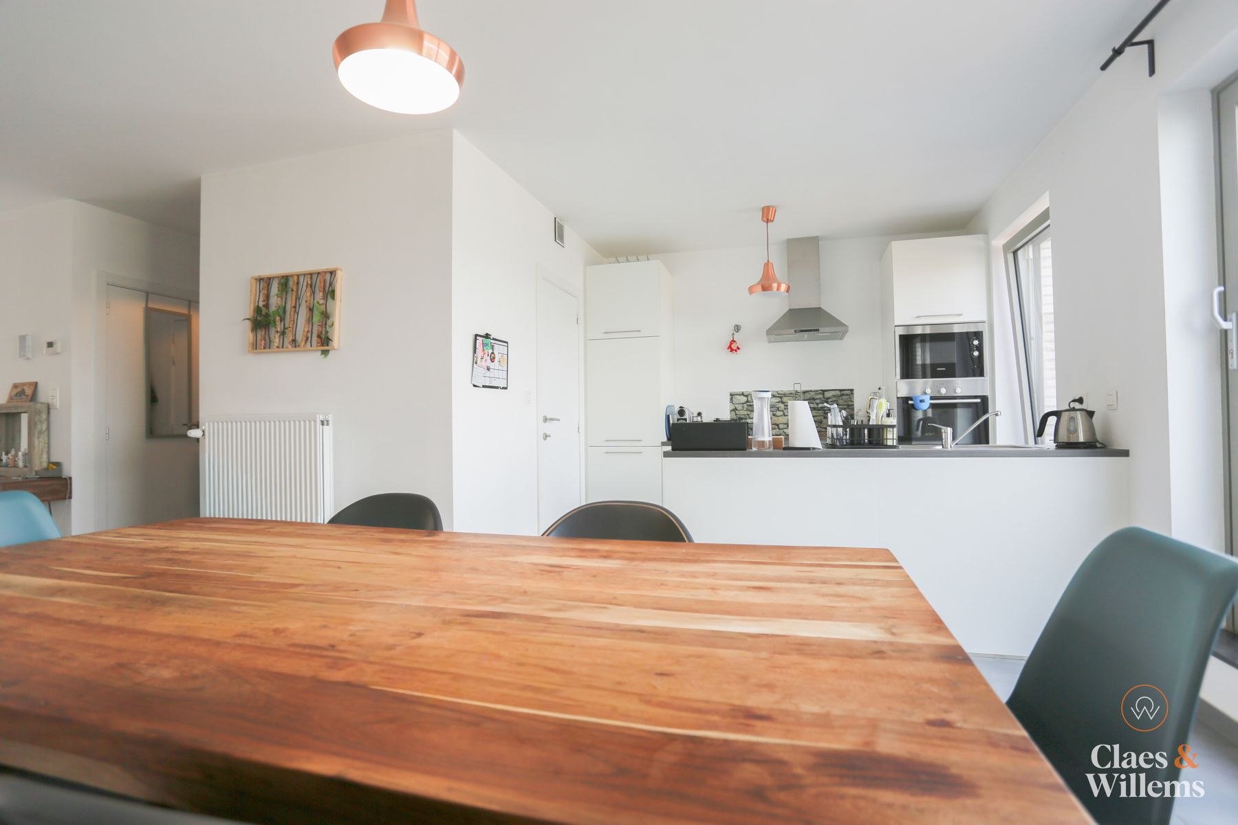 Ruim en lichtrijk duplex met staanplaats in Buizingen foto 4