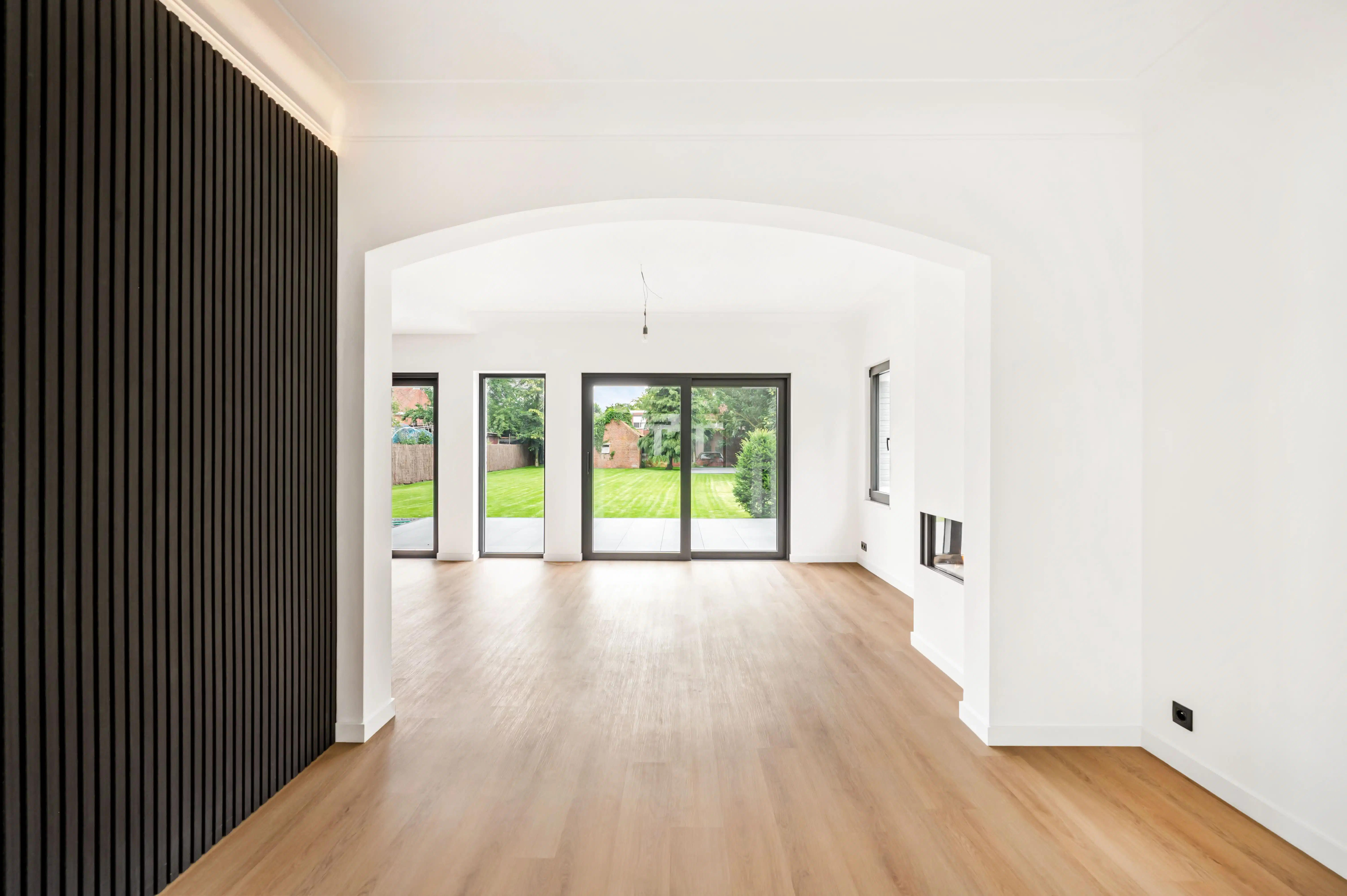 Instapklare woning met 4 slaapkamers en 2 badkamers ! foto 22