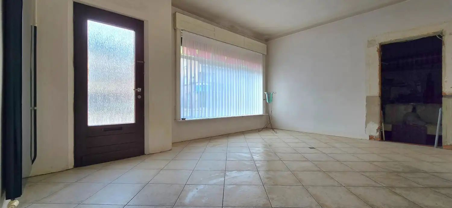 Te renoveren gesloten bebouwing te koop foto 3