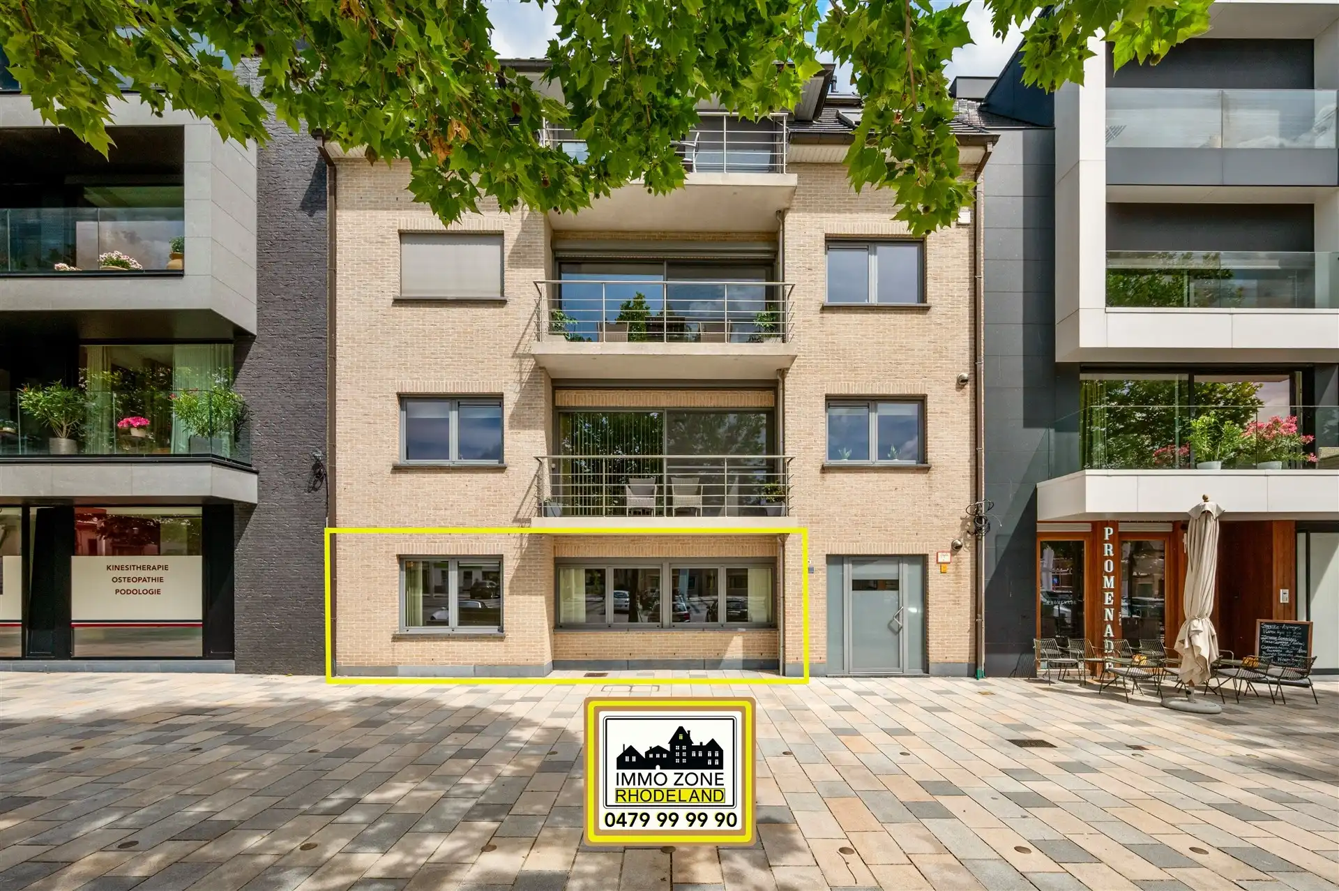 Instapklaar appartement op het mooie marktplein foto {{pictureIndex}}
