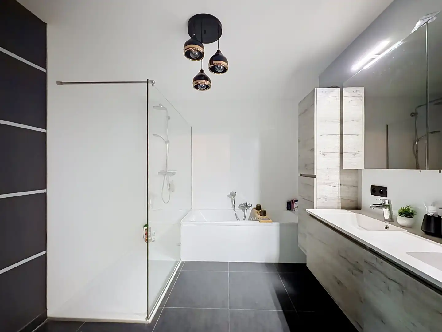 Energiezuinig en comfortabel wonen in het gezellige Schaffen! foto 19
