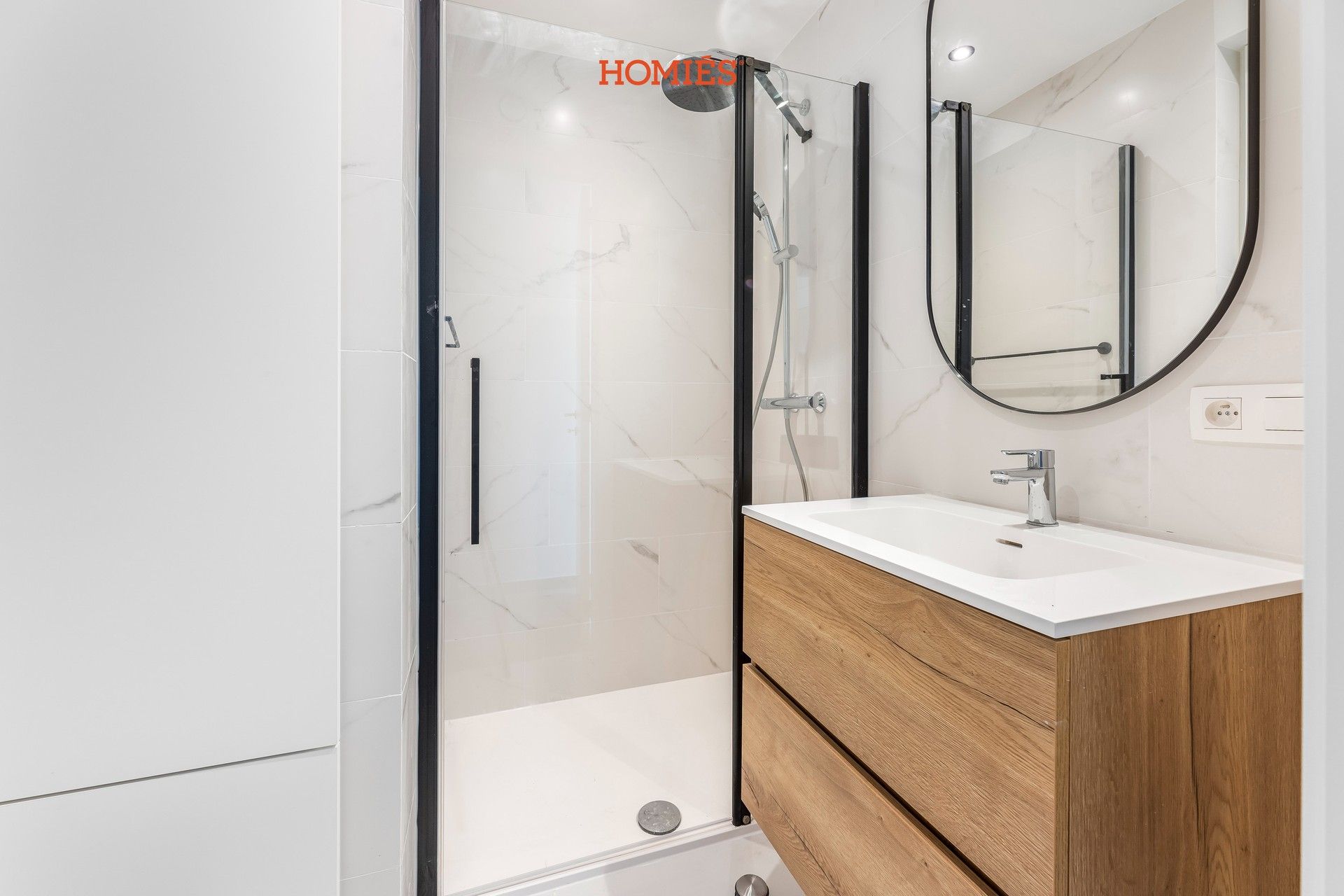 Prachtig gemeubeld één-slaapkamer appartement foto 6