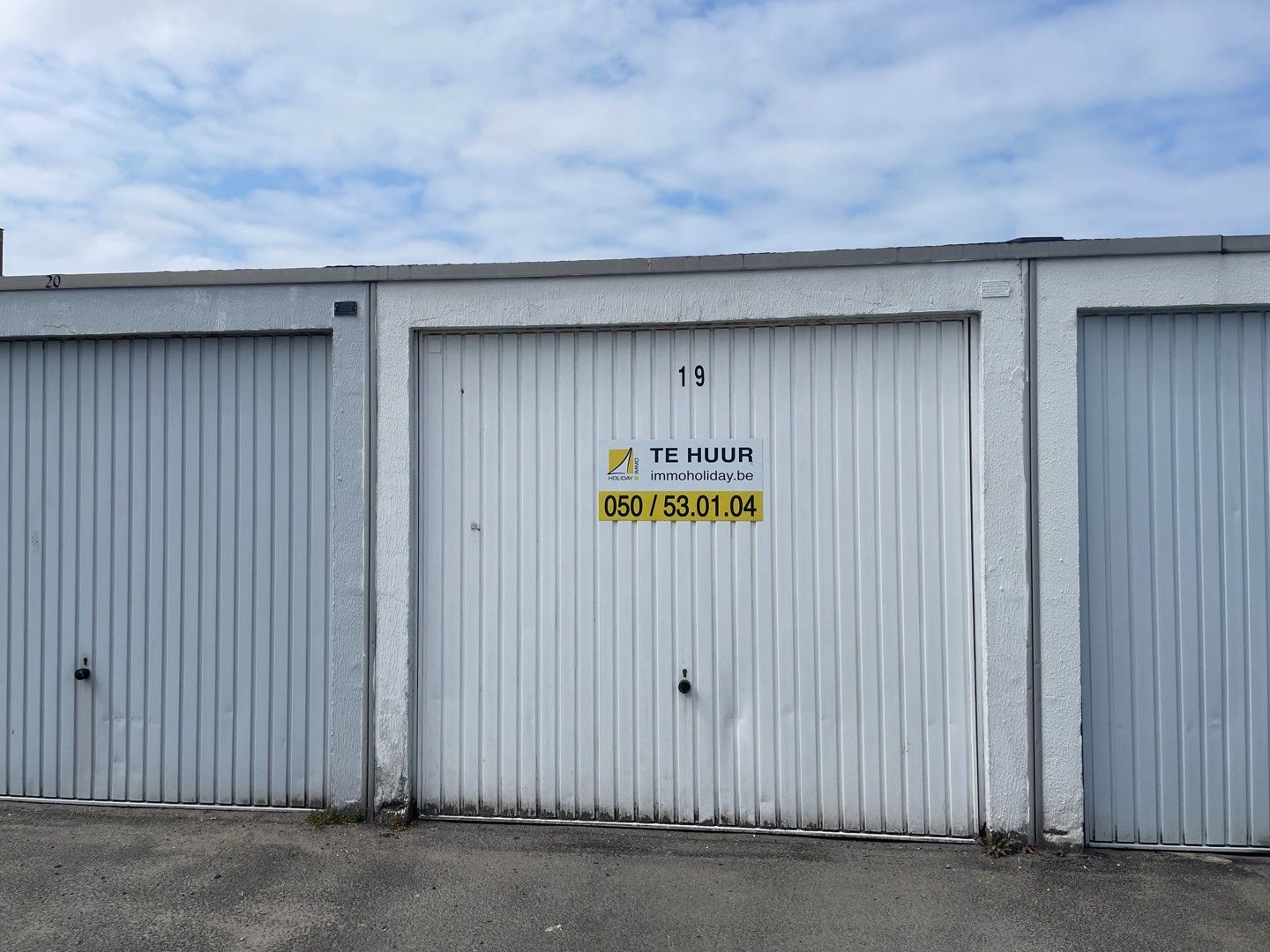 Garagebox te huur op gelijkvloers foto {{pictureIndex}}