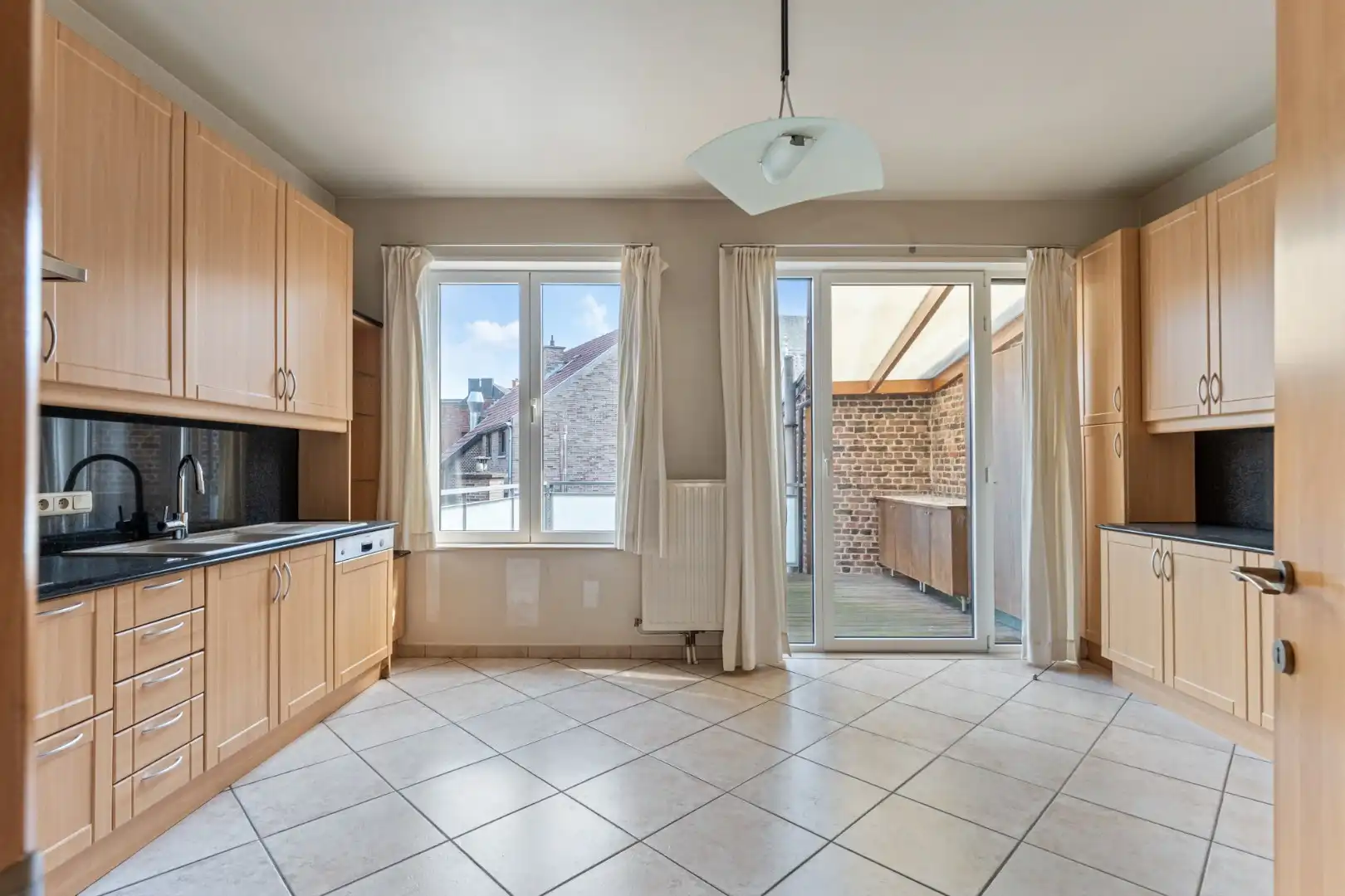 Handelshuis op commerciële topligging aan de Grote Markt  foto 11