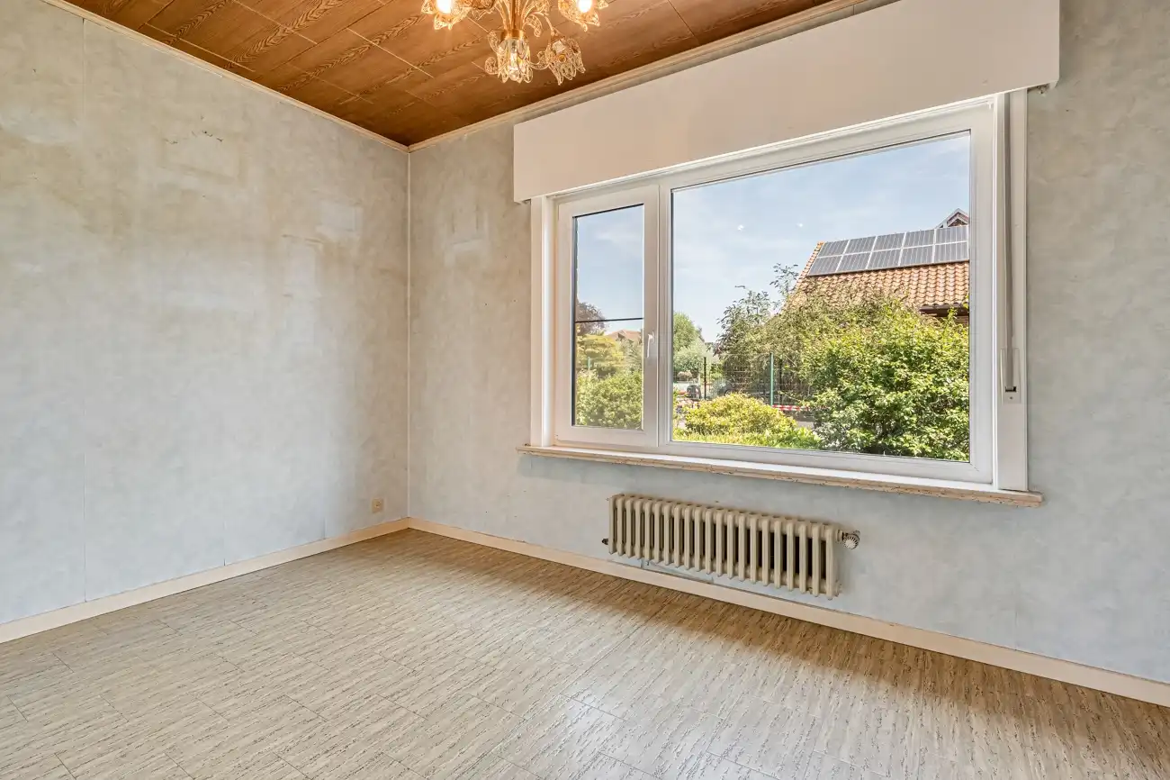 IN OPTIE!! Volledig te renoveren open woning met ruime afzonderlijke garage en tuin op een toplocatie nabij Oude Bareel in Sint-Amandsberg/Oostakker! foto 13