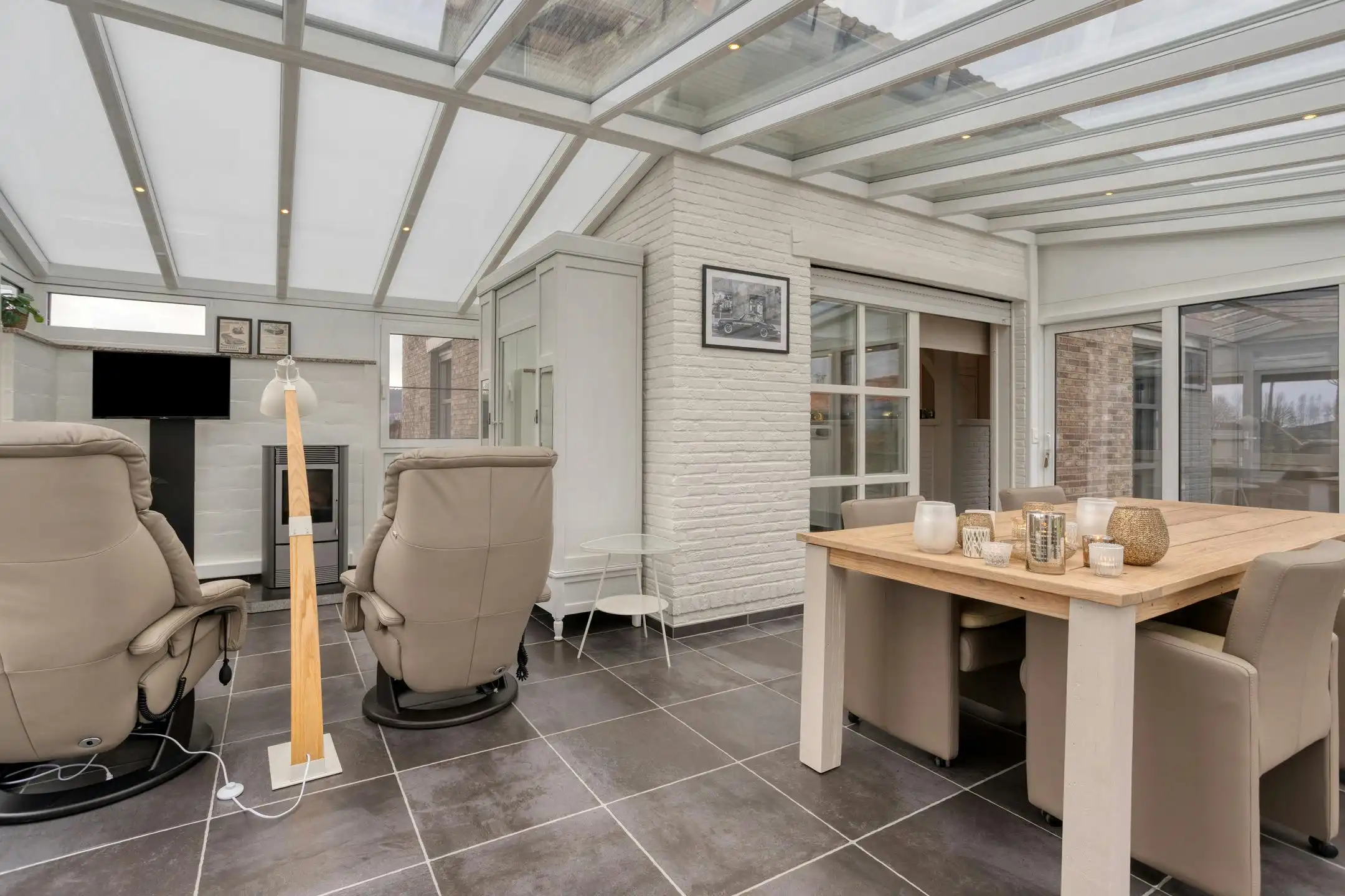 Landelijke woning met 4 slaapkamers op 2.772m² te Beauvoorde. foto 19