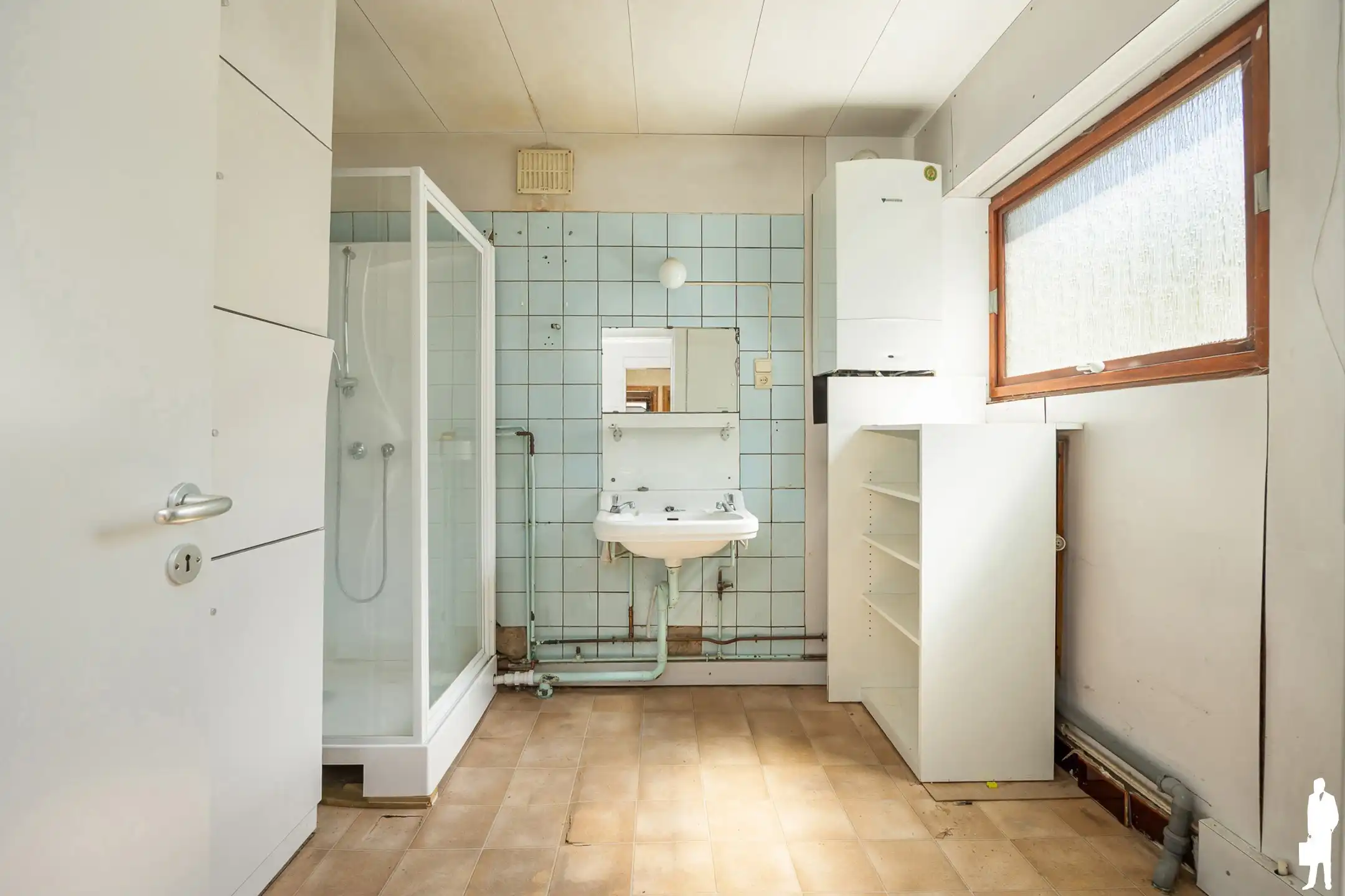 Ruime gezinswoning met zonnige tuin in Burcht foto 8