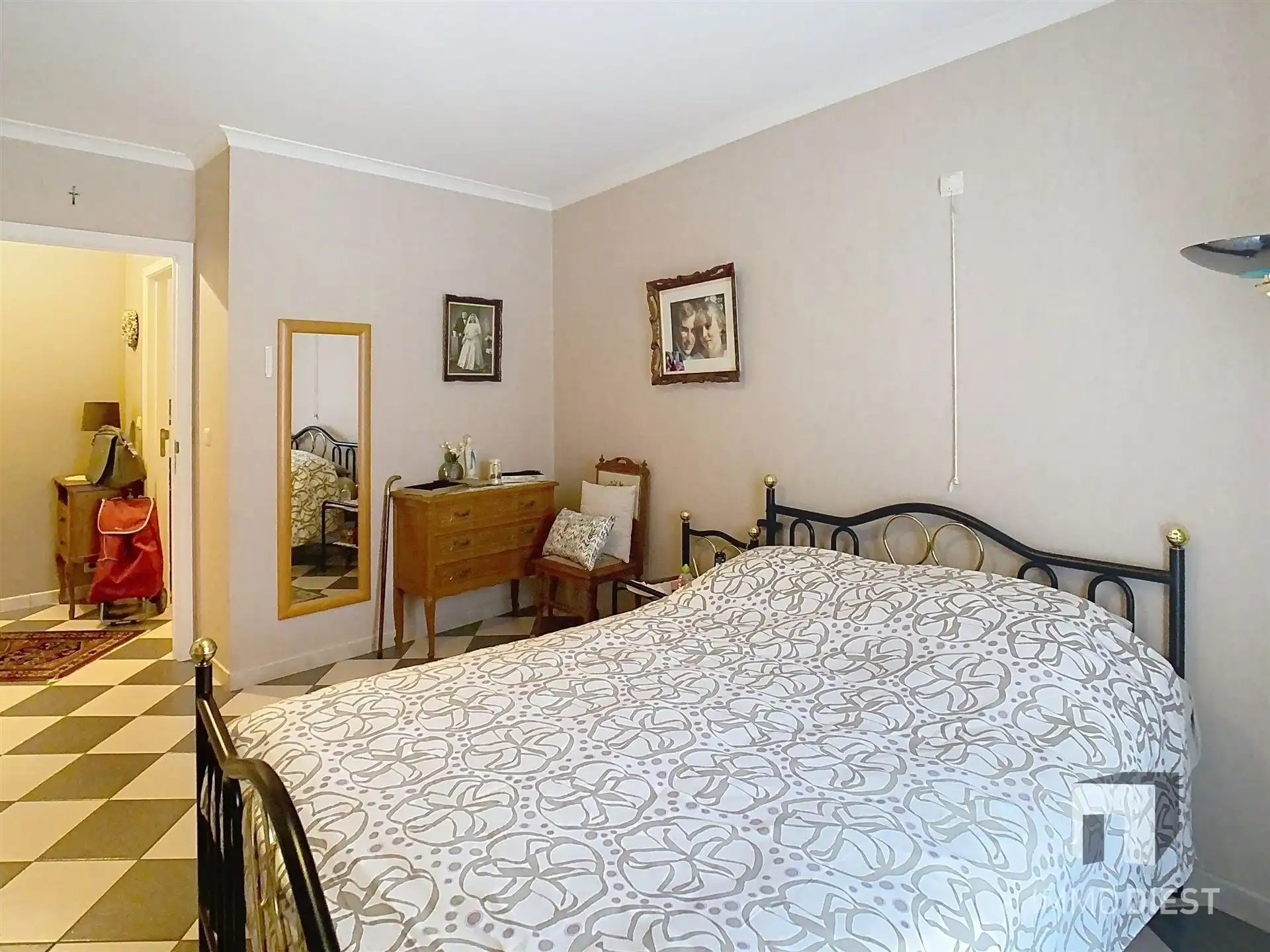Topligging: gelijkvloers appartement mét garage en kelder foto 26