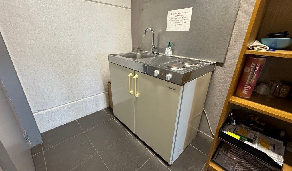 Commercieel gelegen kantoor te huur aan R4 in Mariakerke (Gent) foto 16